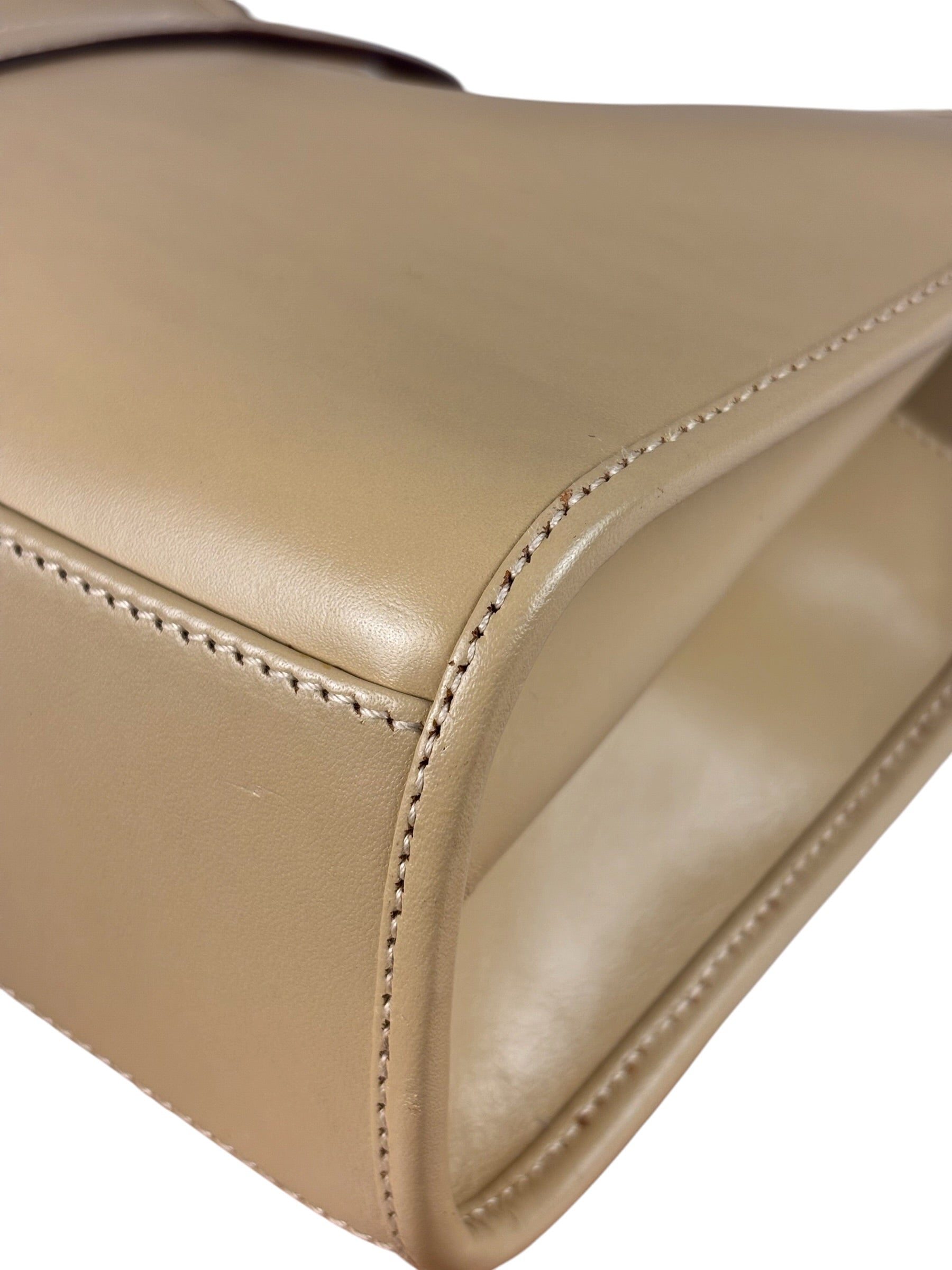 Gucci Beige Leather Piston Lock Jackie Hobo Bag