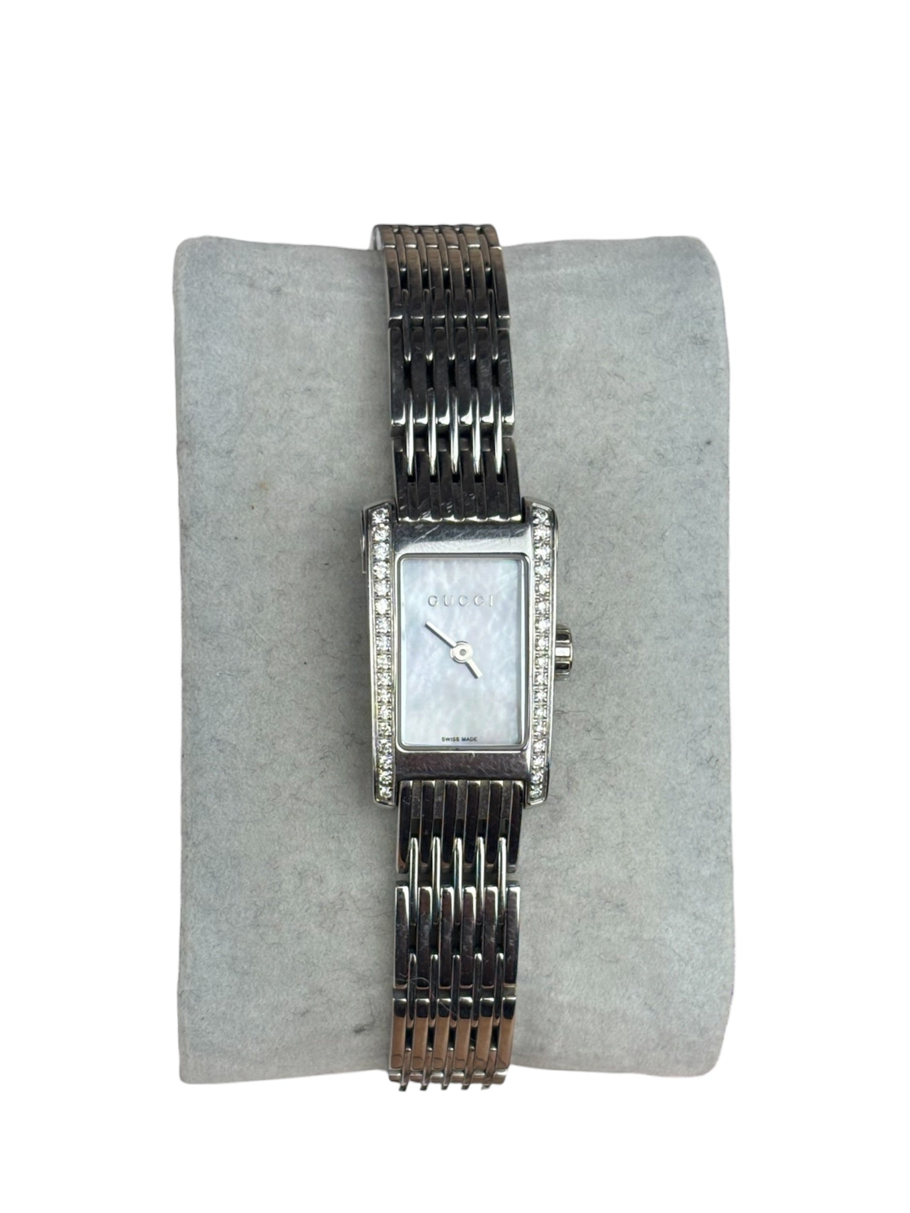 Gucci 8600L Mother Of Pearl Dial