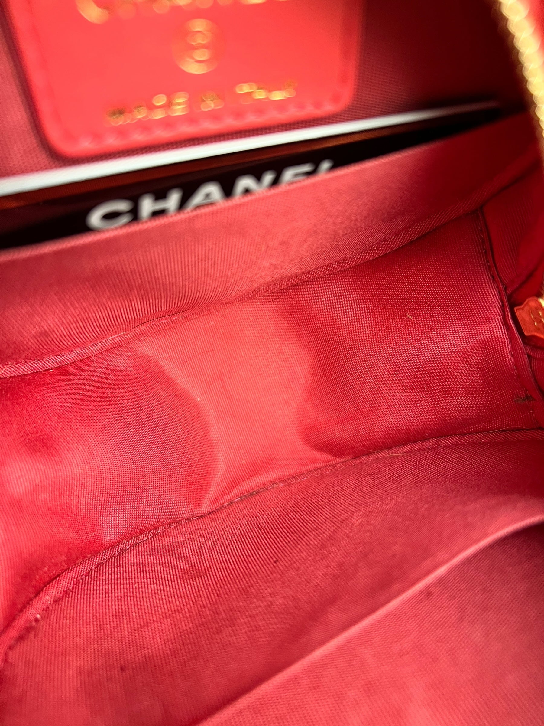 Chanel 19 Round Pink Tweed Chain Shoulder Bag