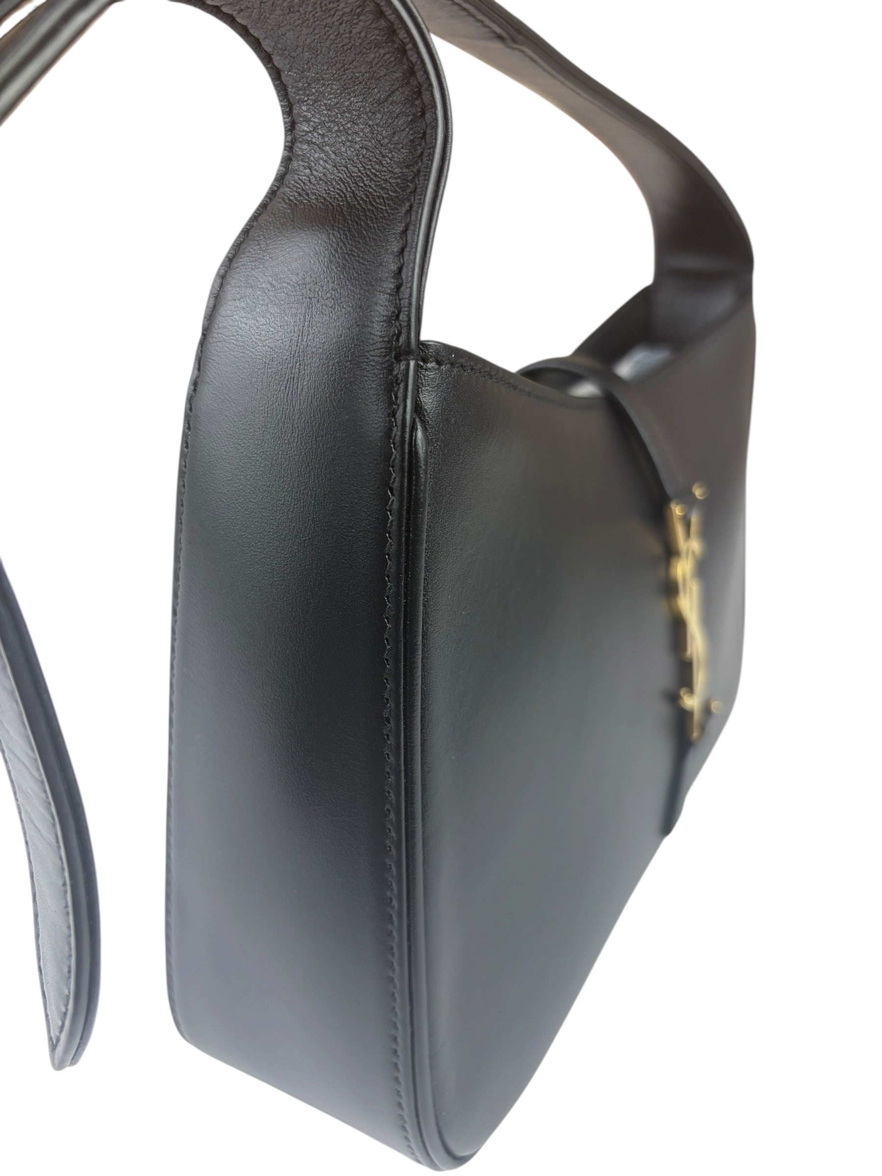 Yves Saint Laurent Black Leather Le 5 À 7 Hobo Bag