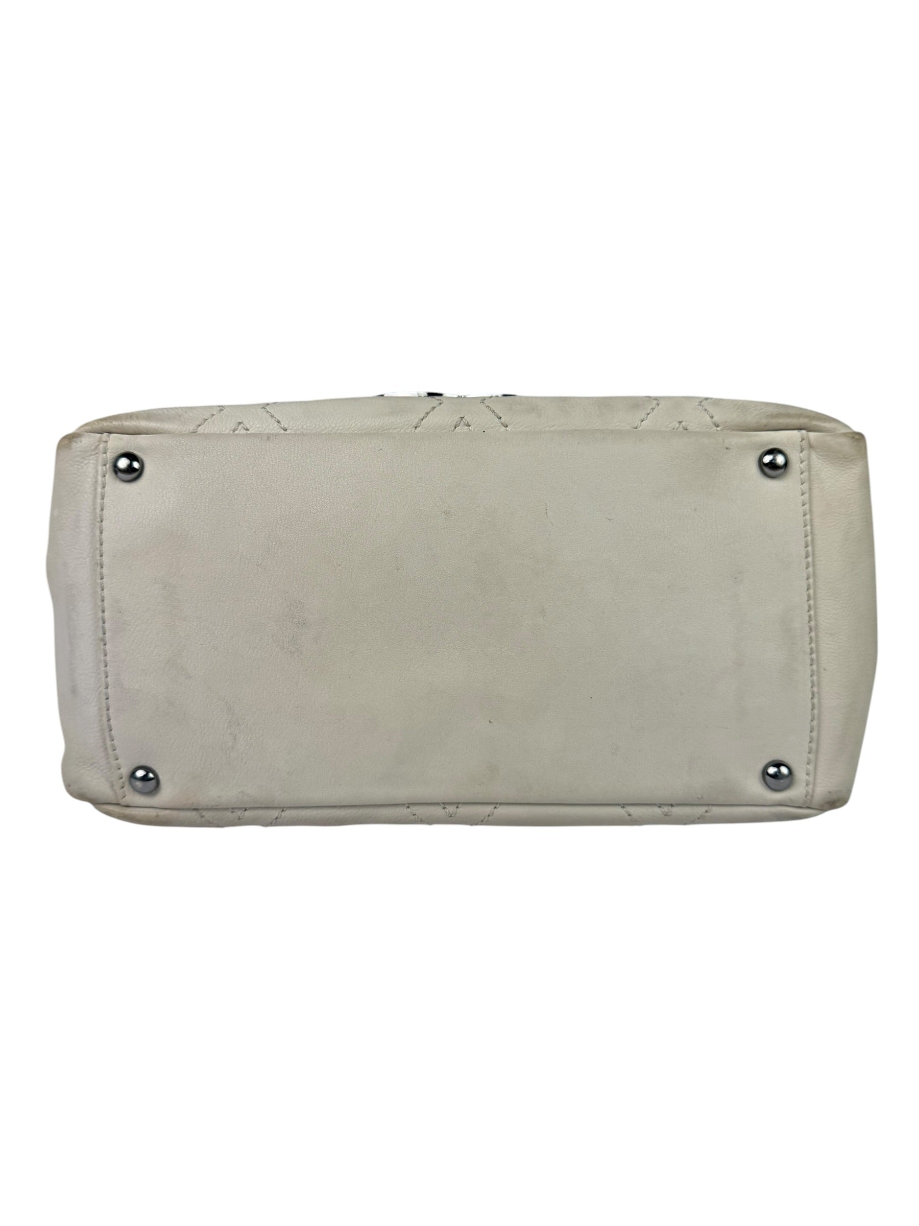 Chanel Cream Chevron Leather Outdoor Ligne Shoulder Bags  2005
