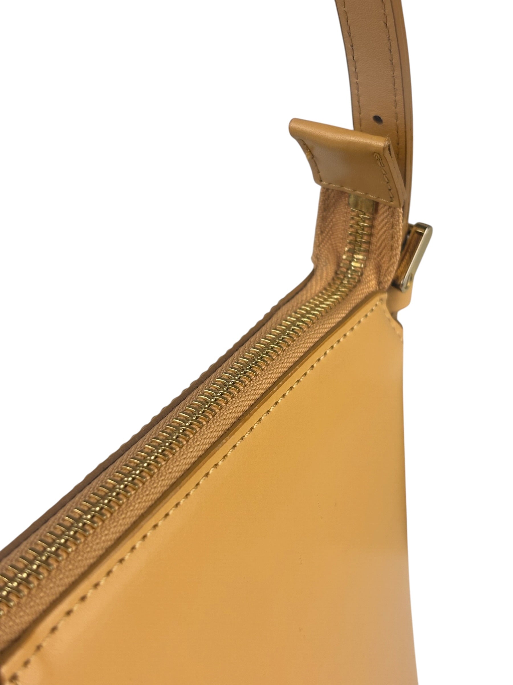 Burberry Vintage Beige Leather Shoulder Bag