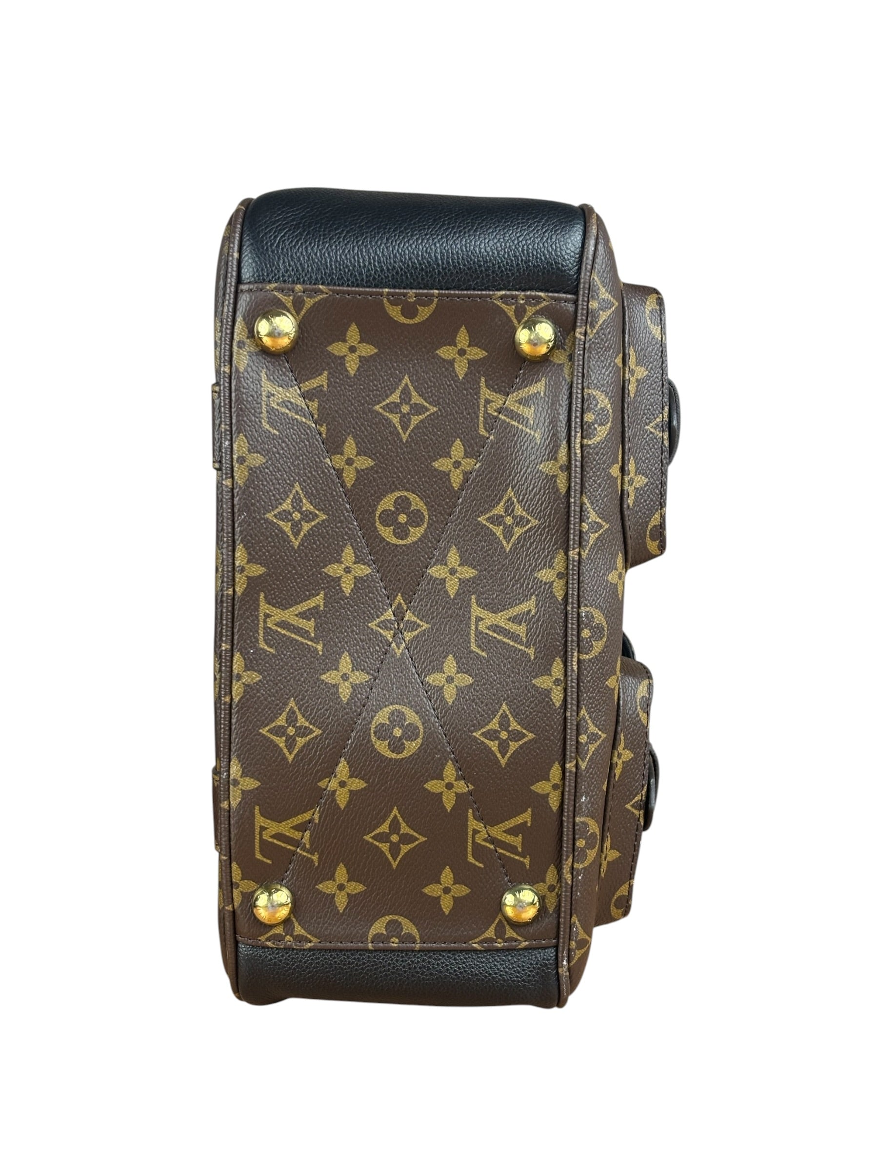 Louis Vuitton Monogram Manhattan NM Handbag