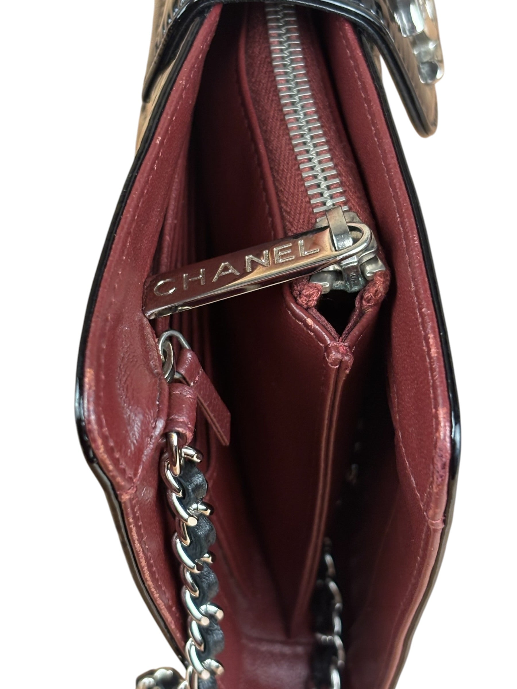 Chanel Black/Burgundy Chain Wallet Shoulder Bag 2010