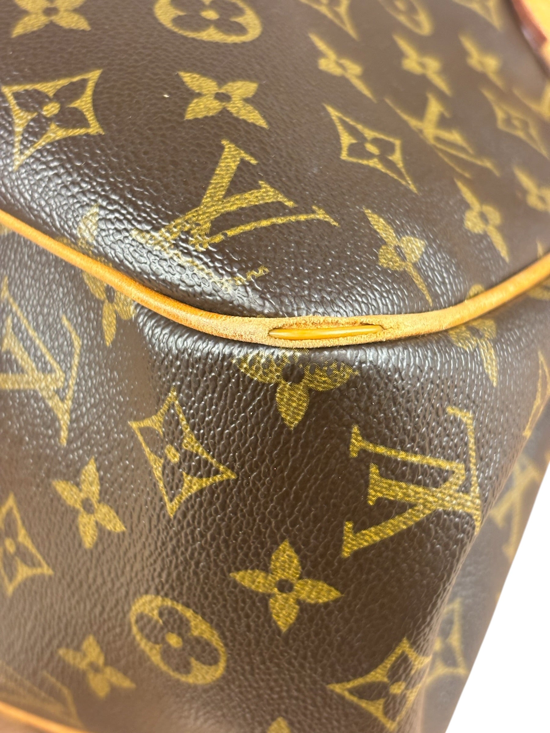Louis Vuitton Vintage Monogram Batignolles Tote Bag