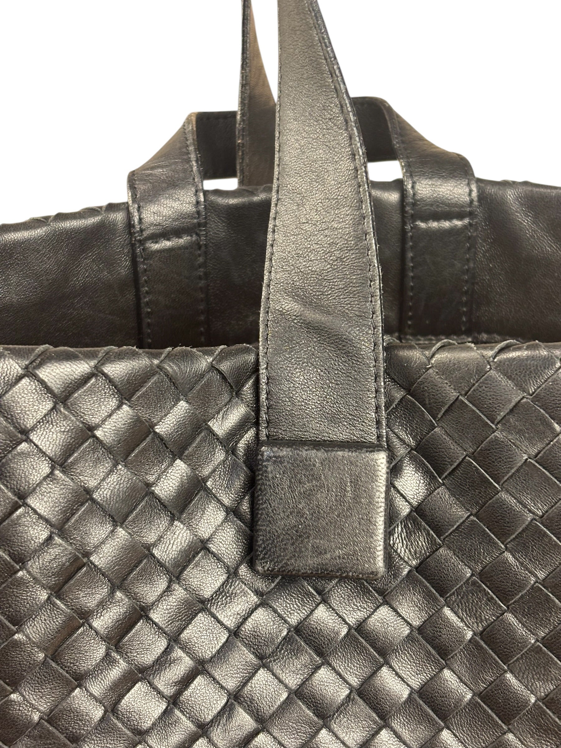 Bottega Veneta Black Intrecciato weave Shoulder bag