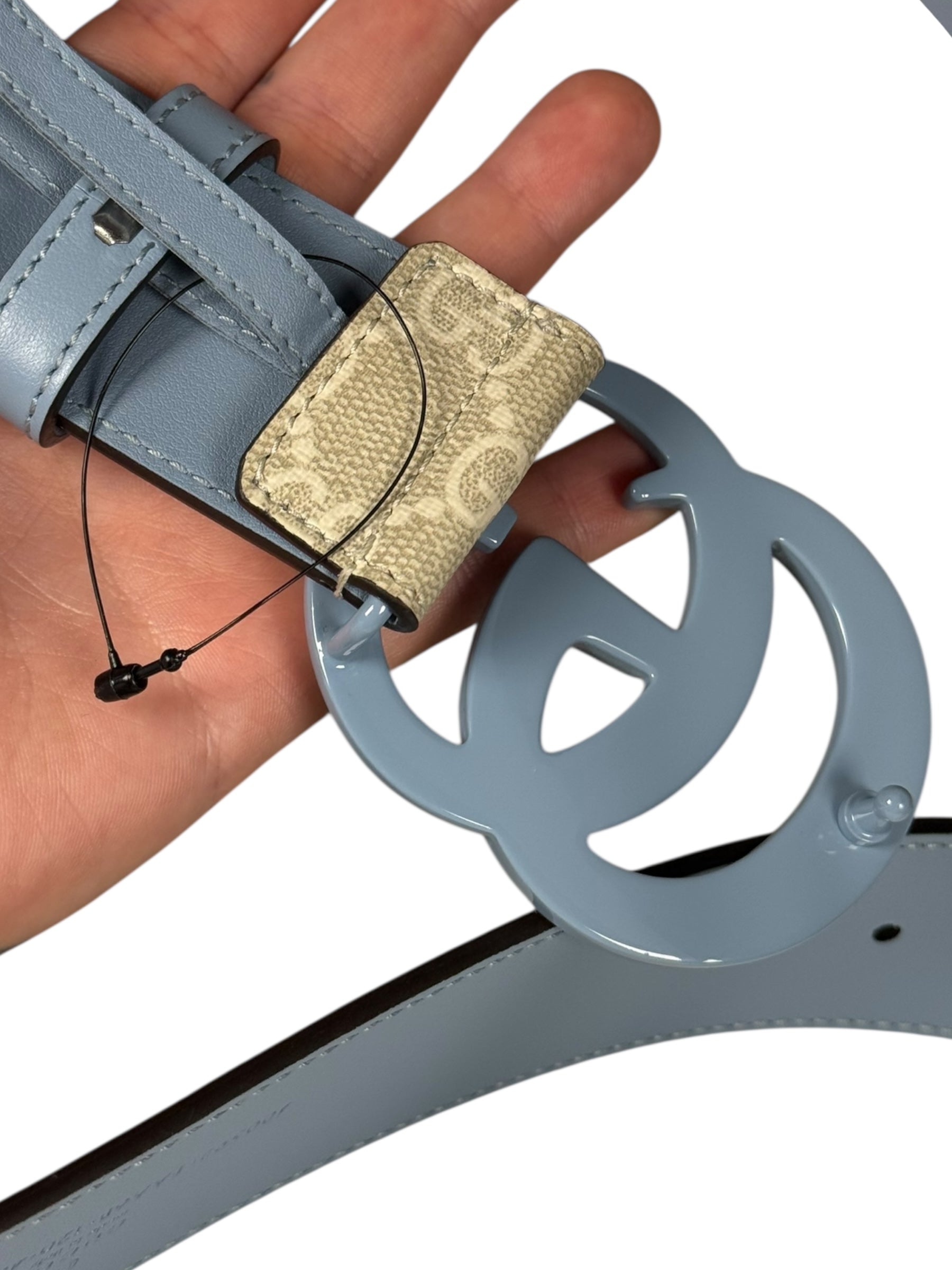 Gucci Belt GG Supreme White with Blue Buckle