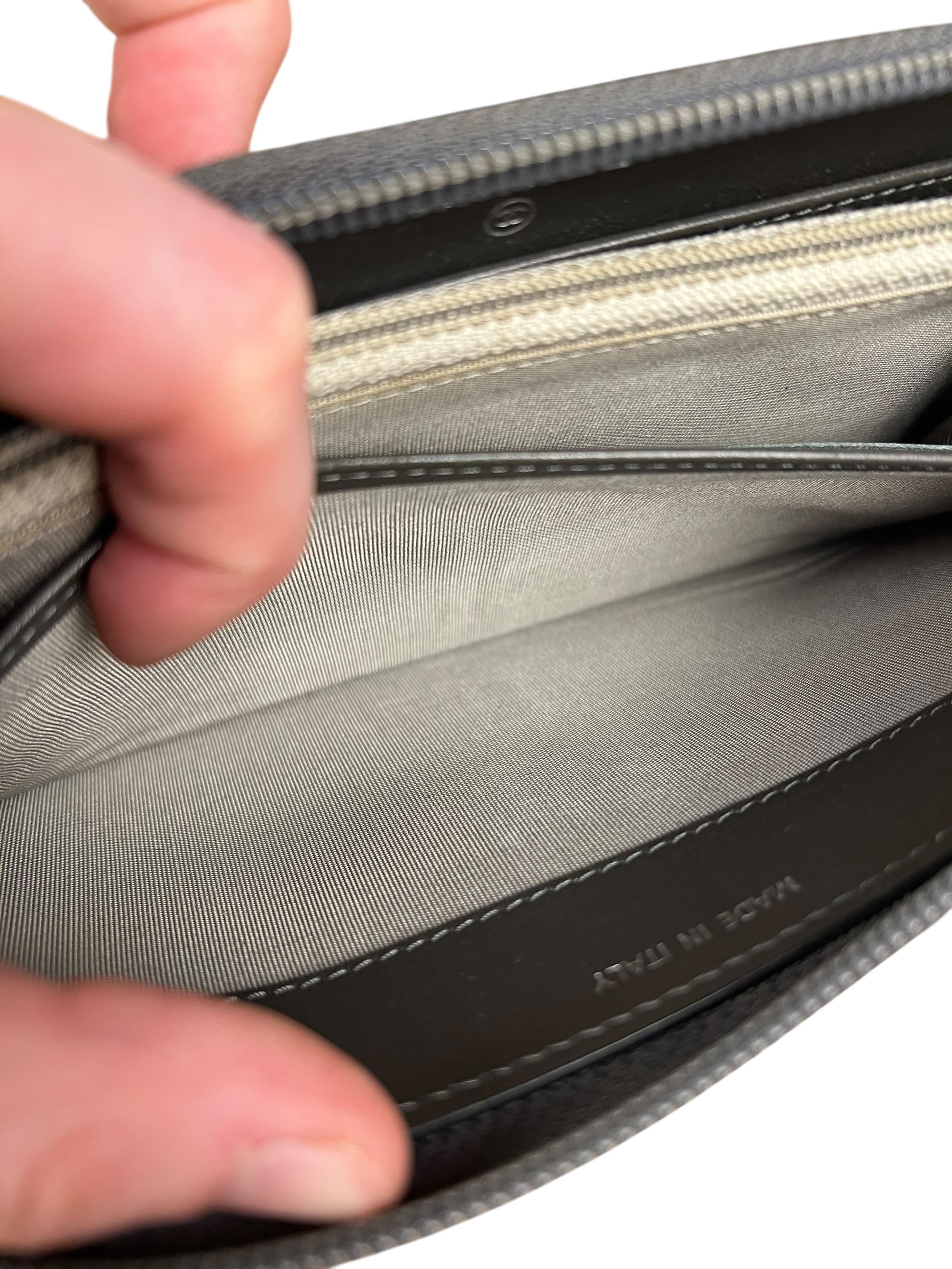 Chanel Caviar Leather Grey Zip Wallet