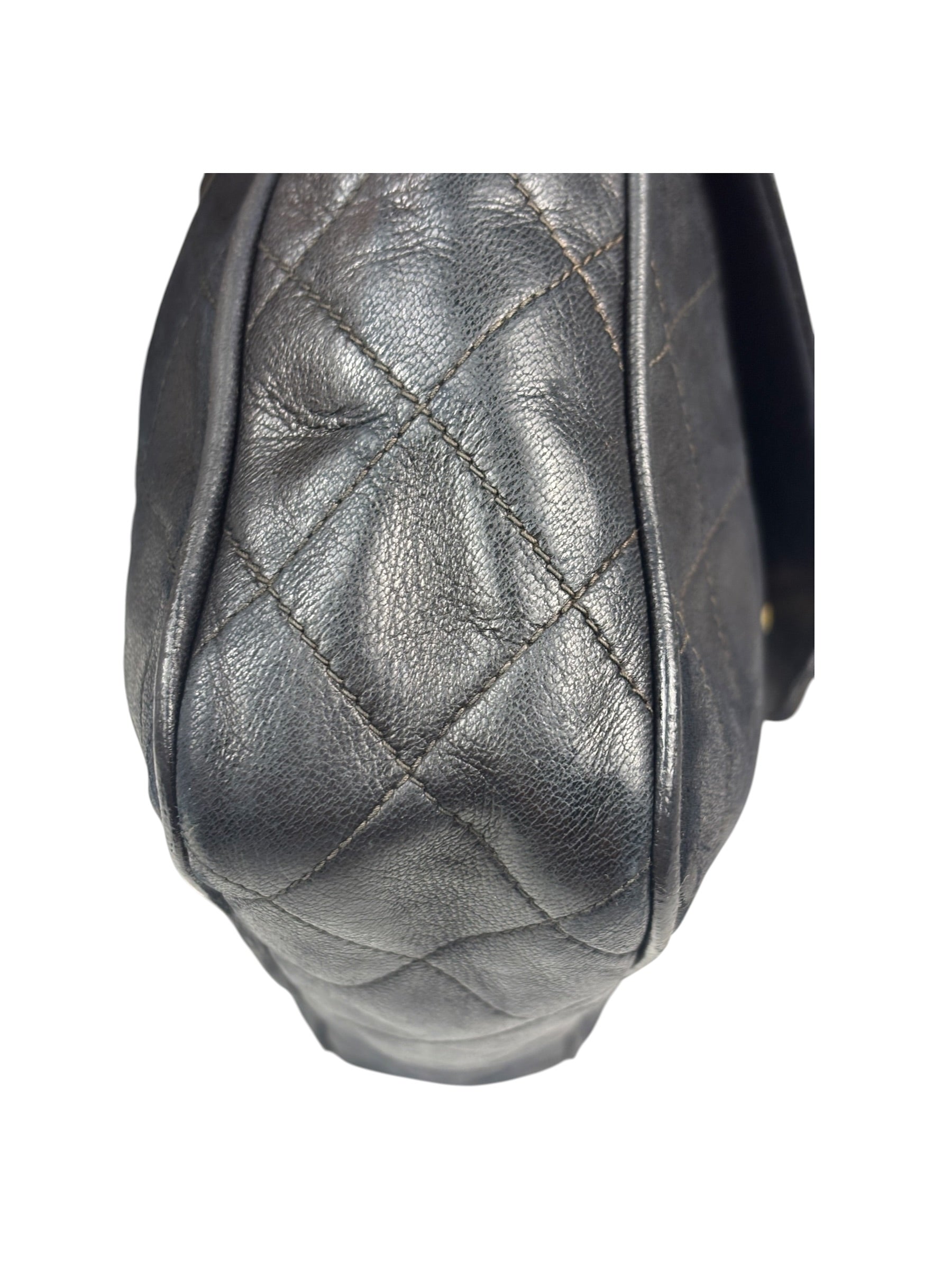 Chanel Vintage Black Quilted Leather CC Camera Bag 1989