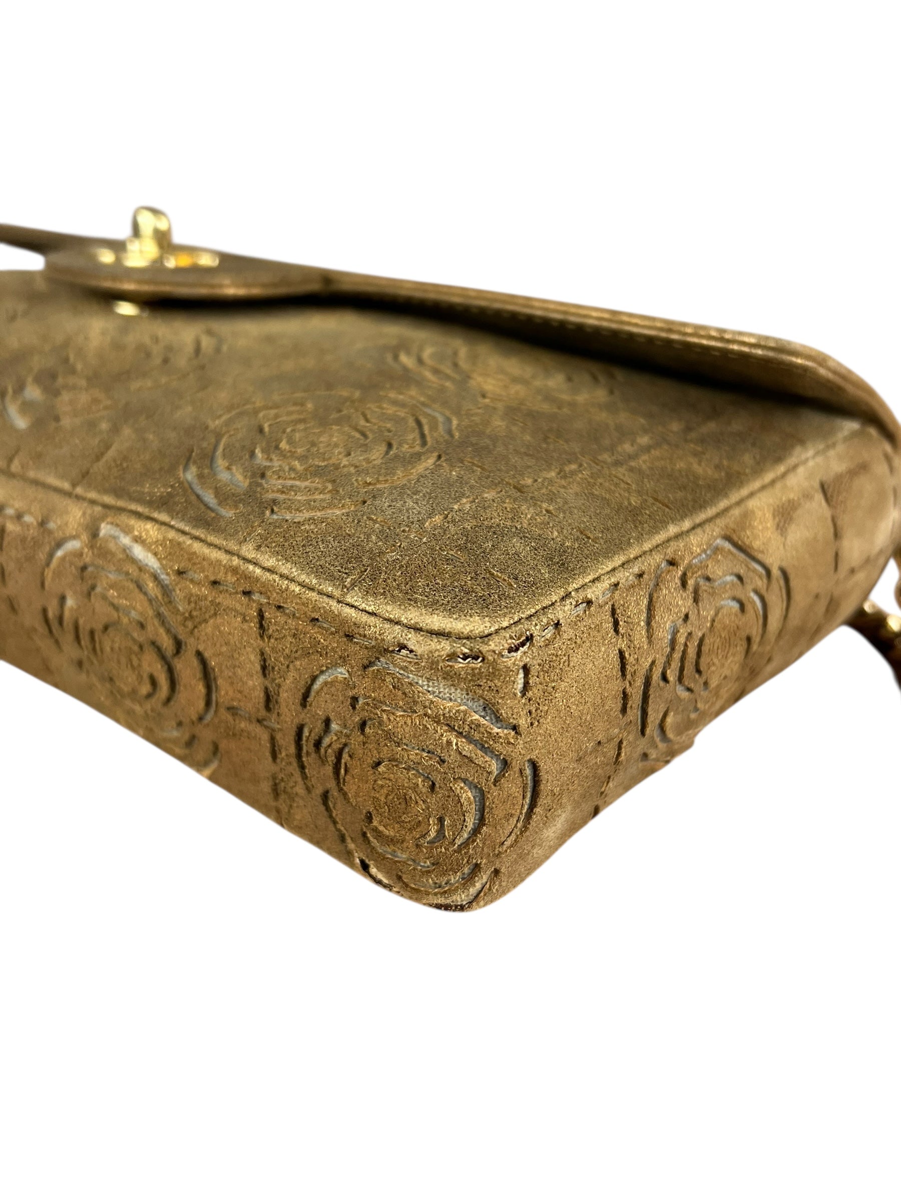 Chanel 2002 Gold Retro Tale East West Chain Flap