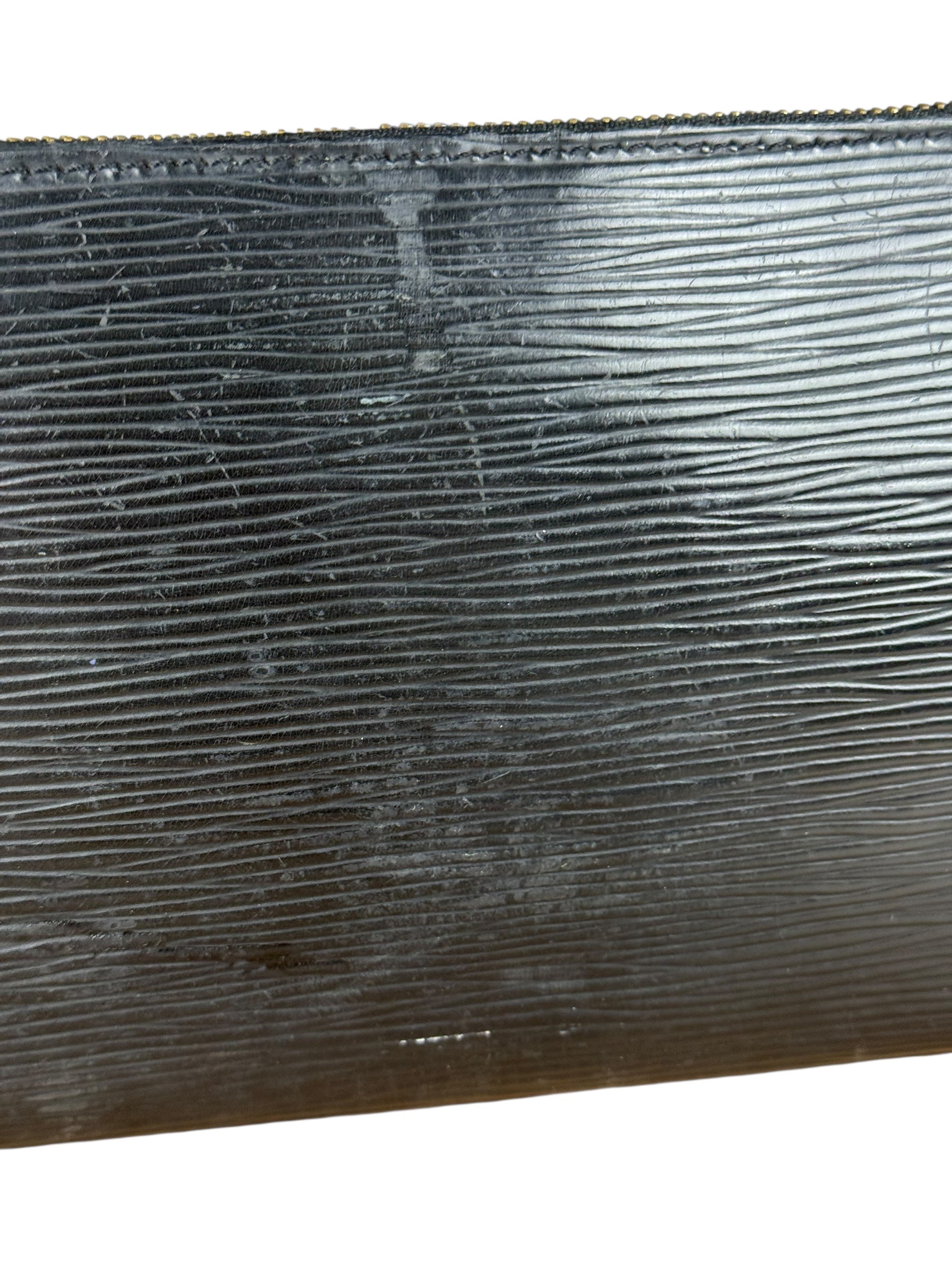 Louis Vuitton Black Epi Pochette