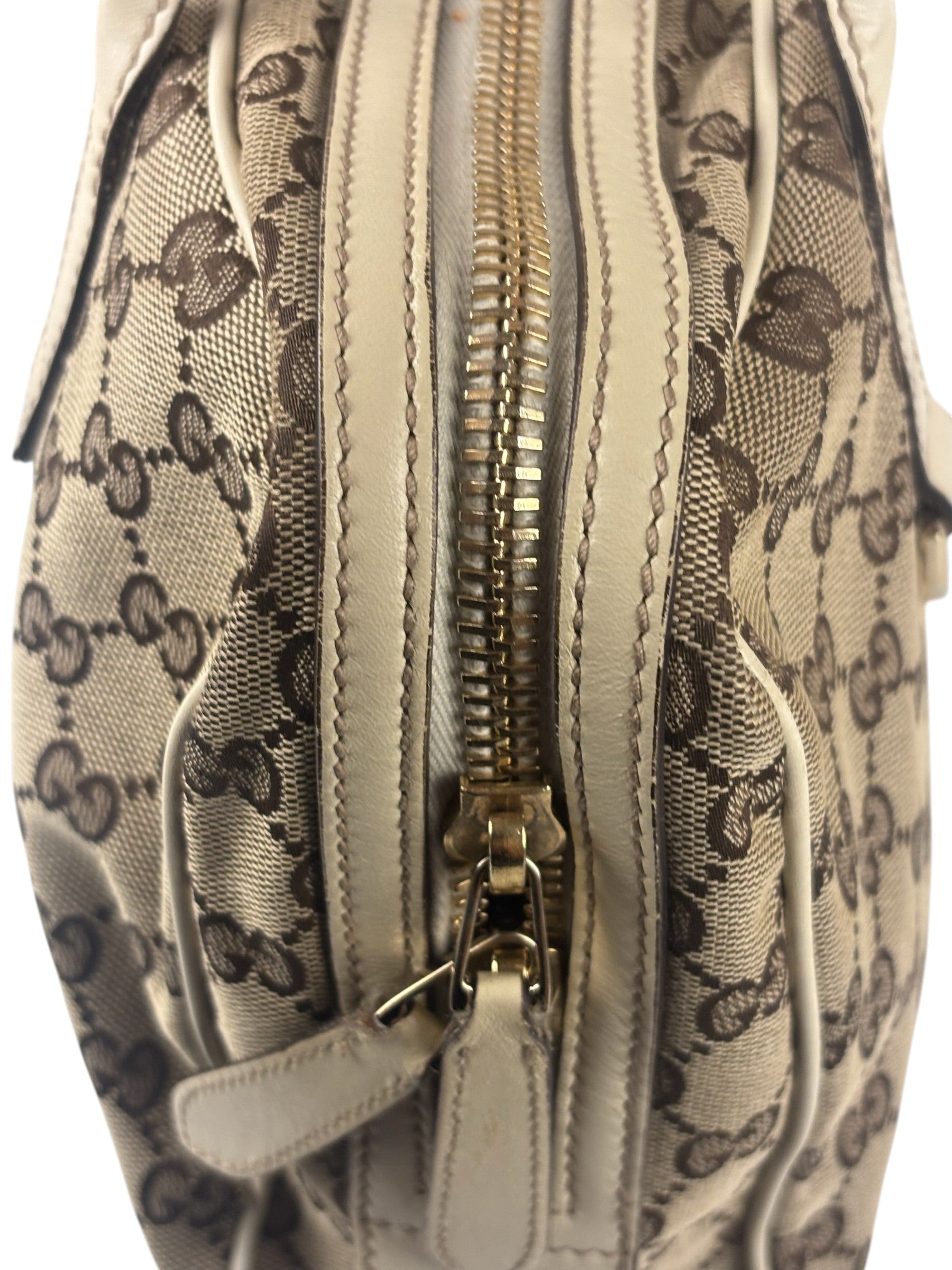 Gucci GG Beige Ivory Leather Shoulder Bag