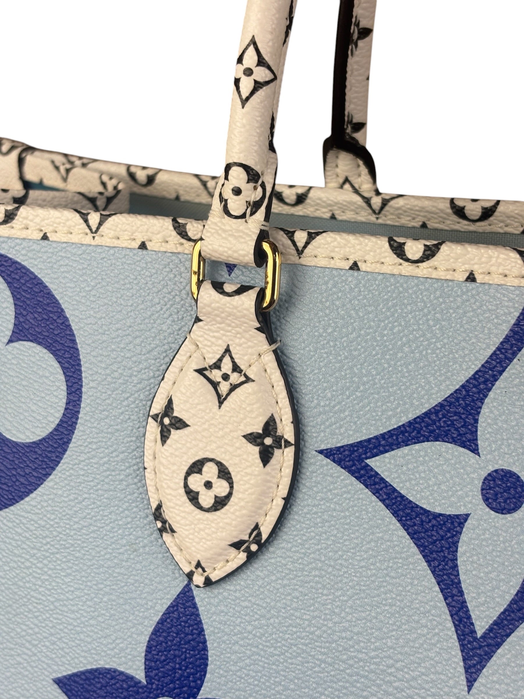 Louis Vuitton Monogram Giant Okinawa OnTheGo GM Tote