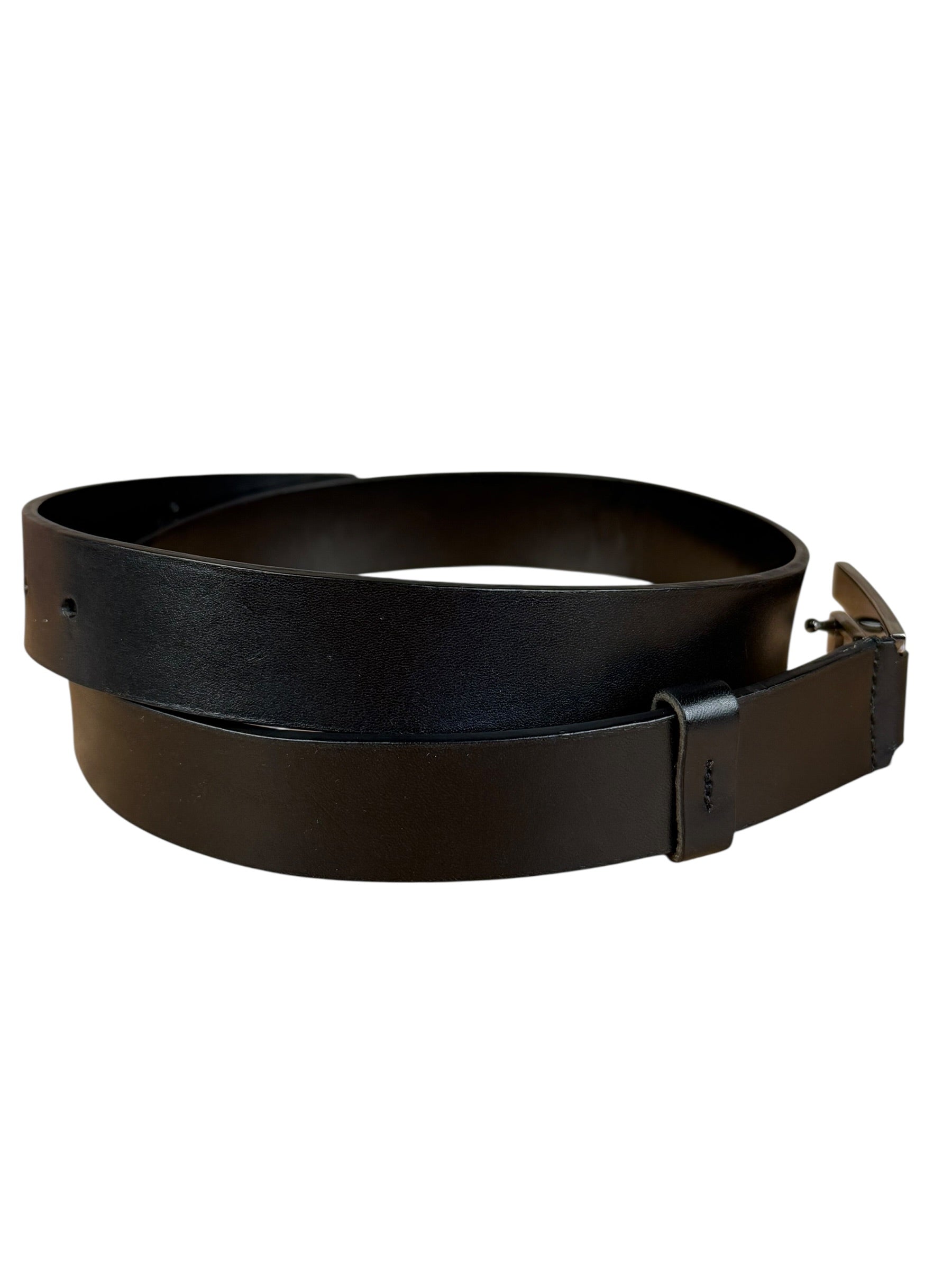 Gucci Black Leather G Buckle Belt