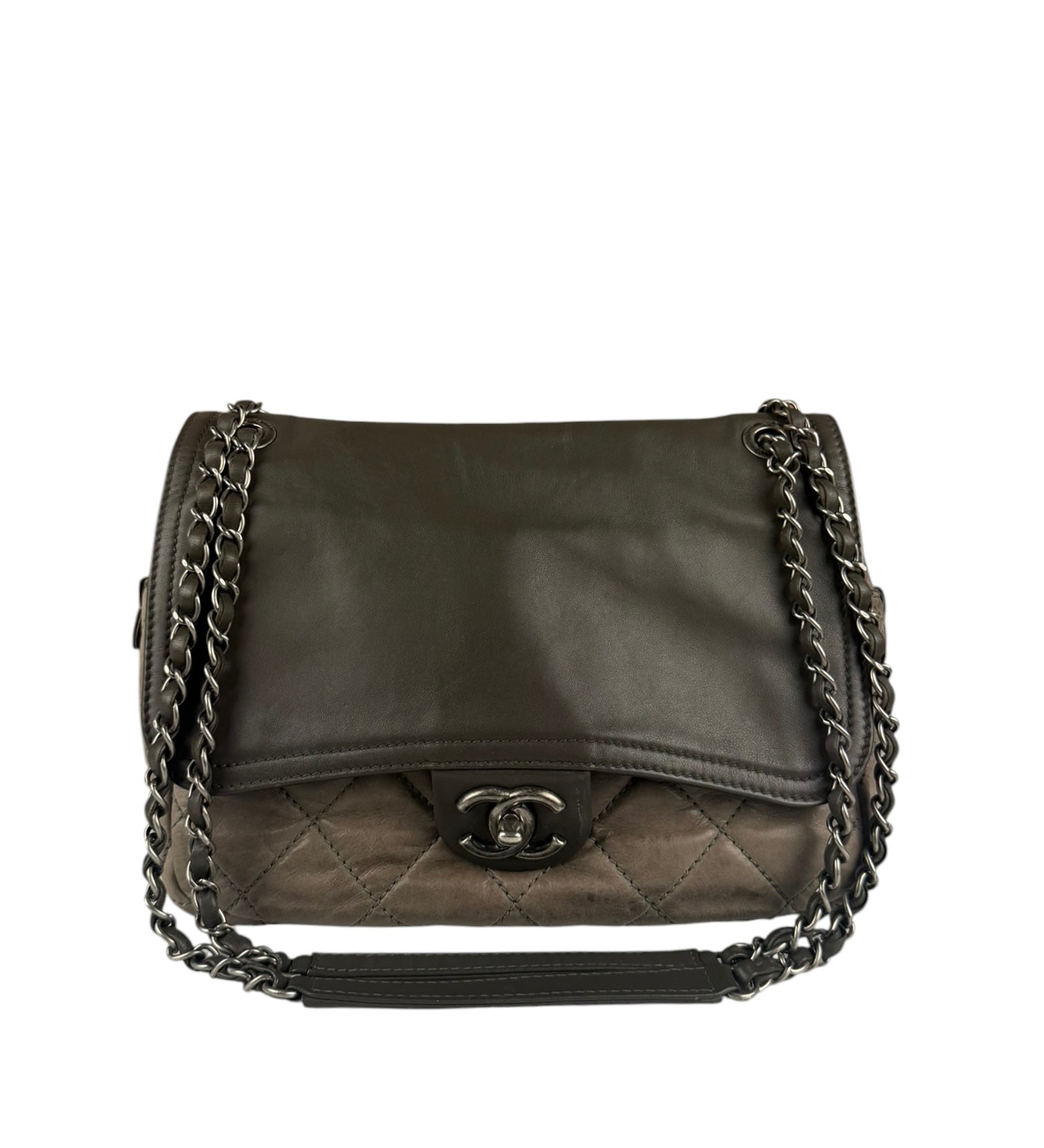 Chanel Bicolor Quilted Leather Chain Flap Bag 2011