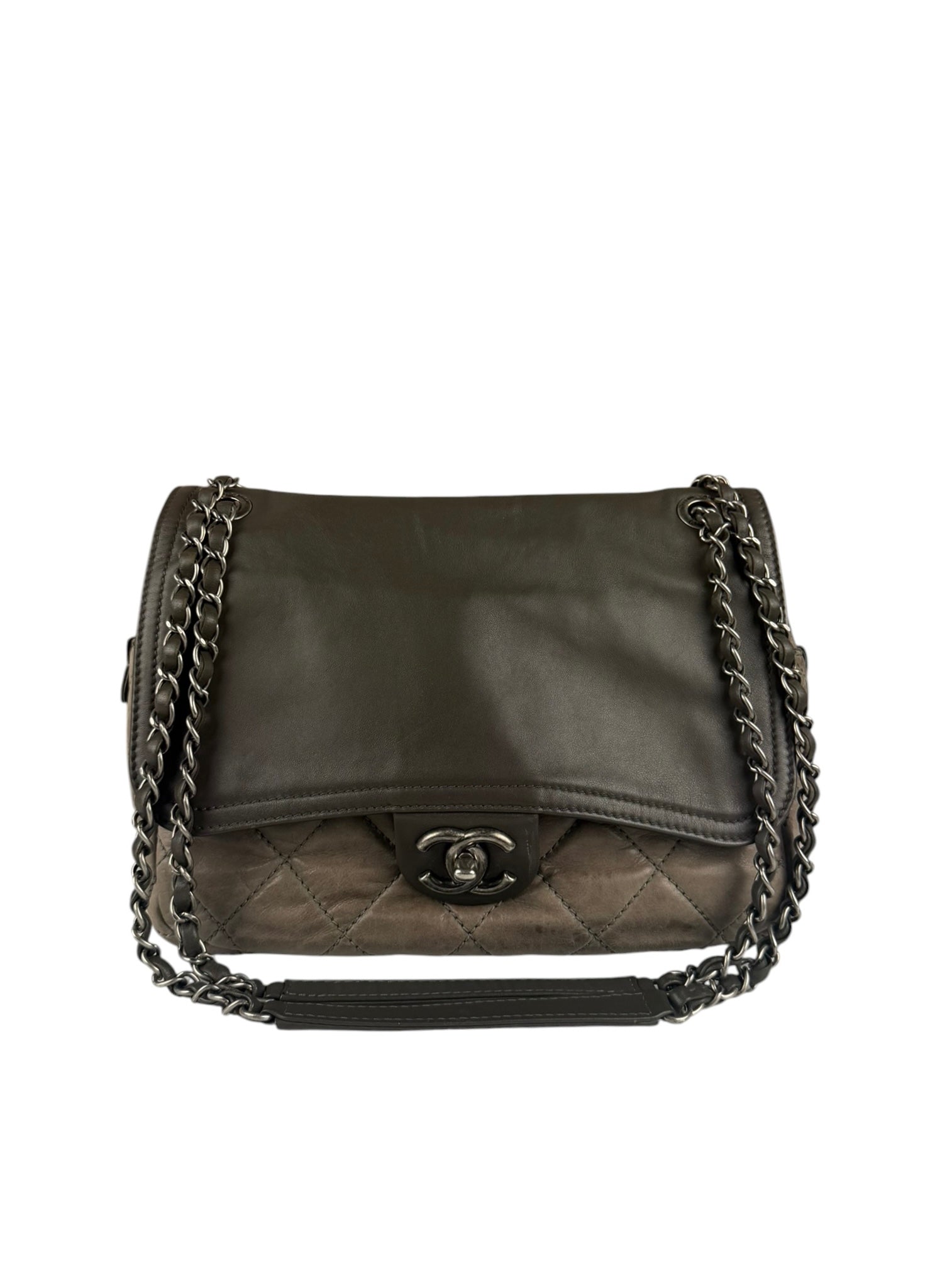 Chanel Bicolor Quilted Leather Chain Flap Bag 2011