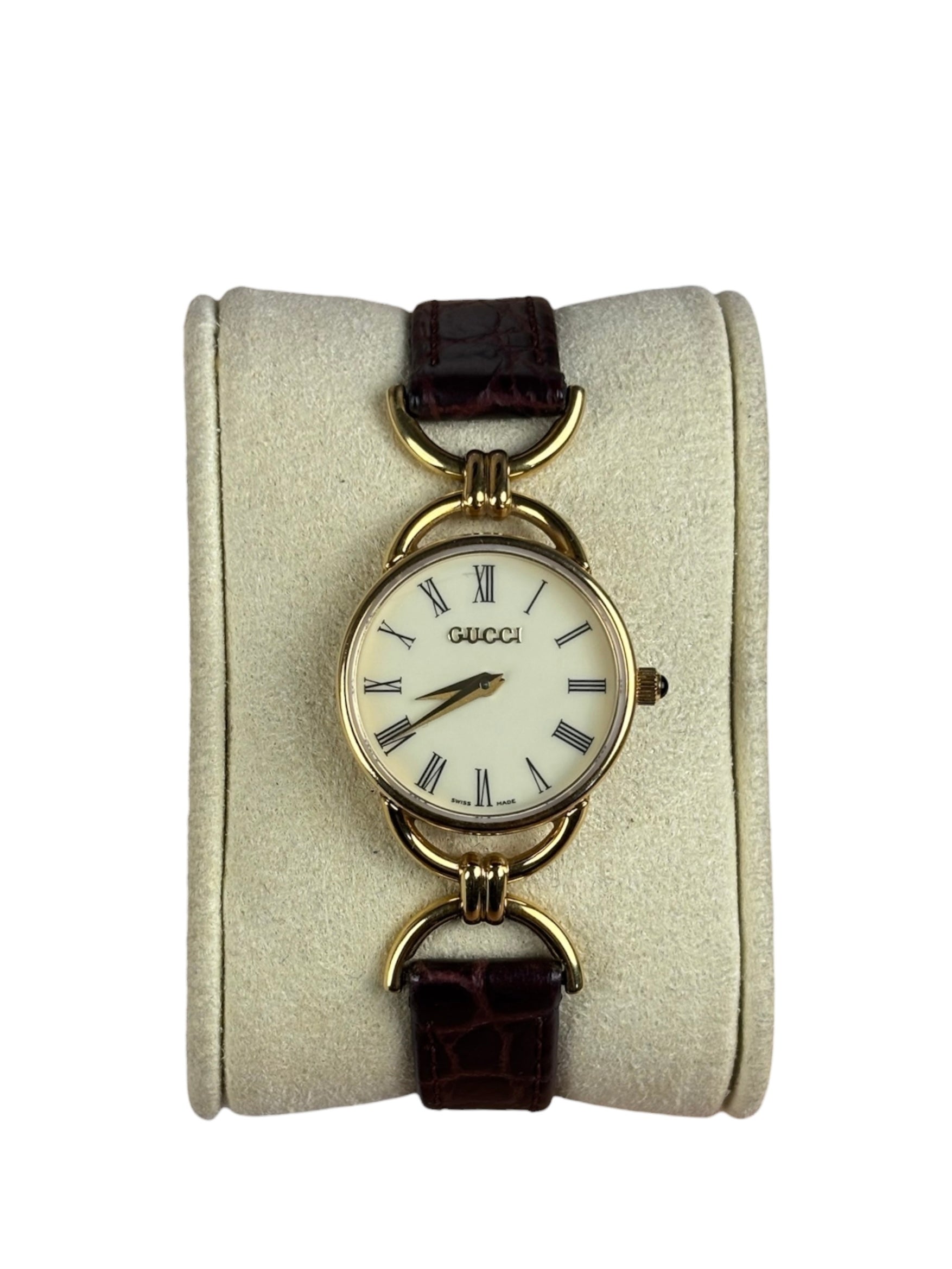 Gucci 6000.2.L Round Roman Dial Leather Band