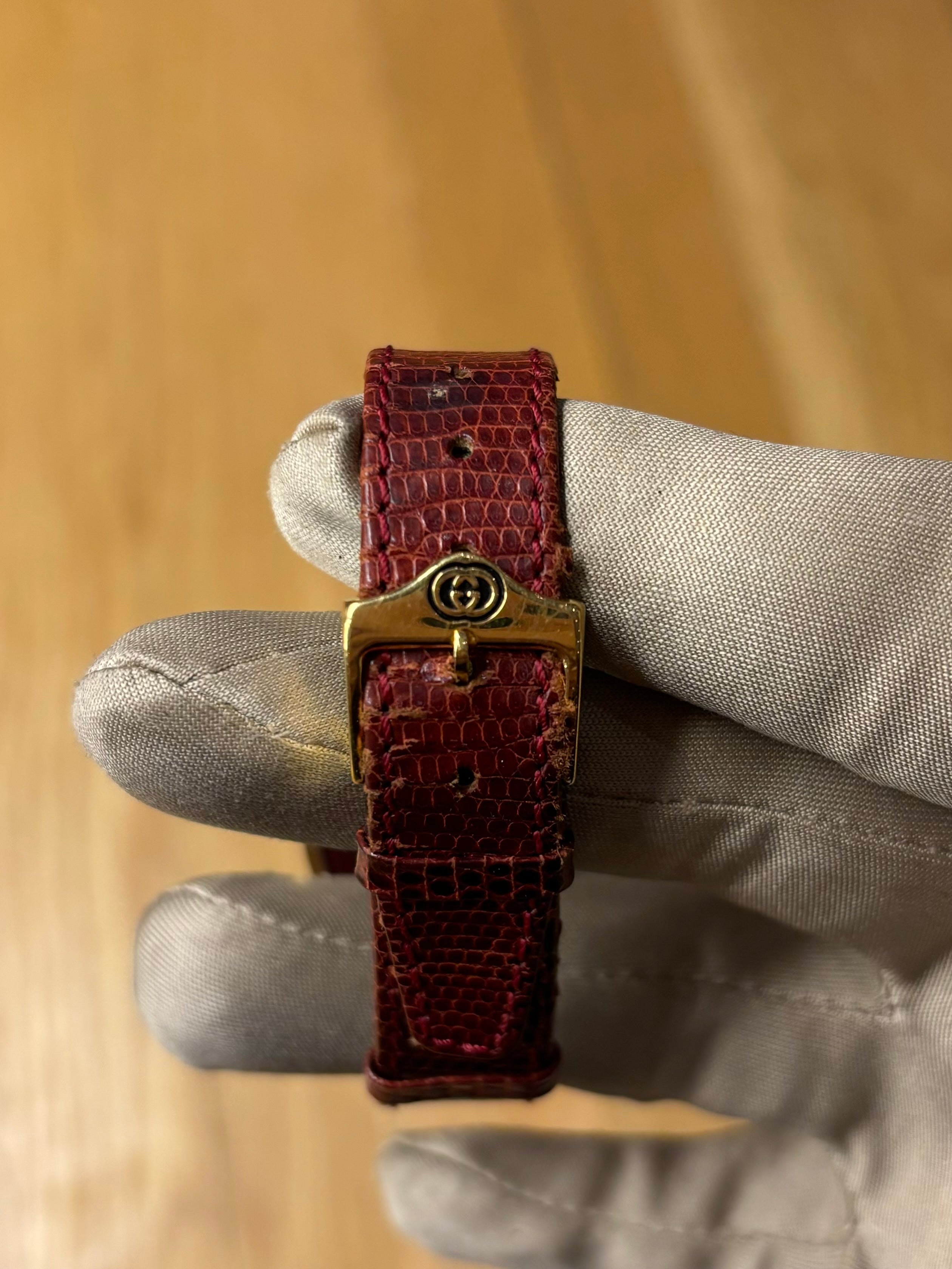 Gucci White & Red Circle Dial Red Strap