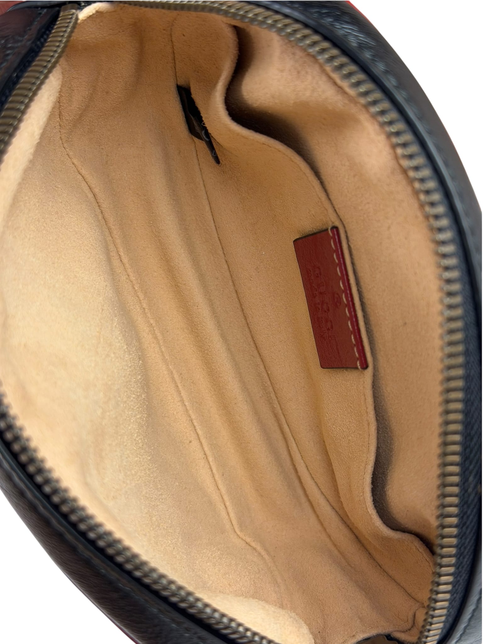 Gucci Black Matalassè Leather Marmont Belt Bag