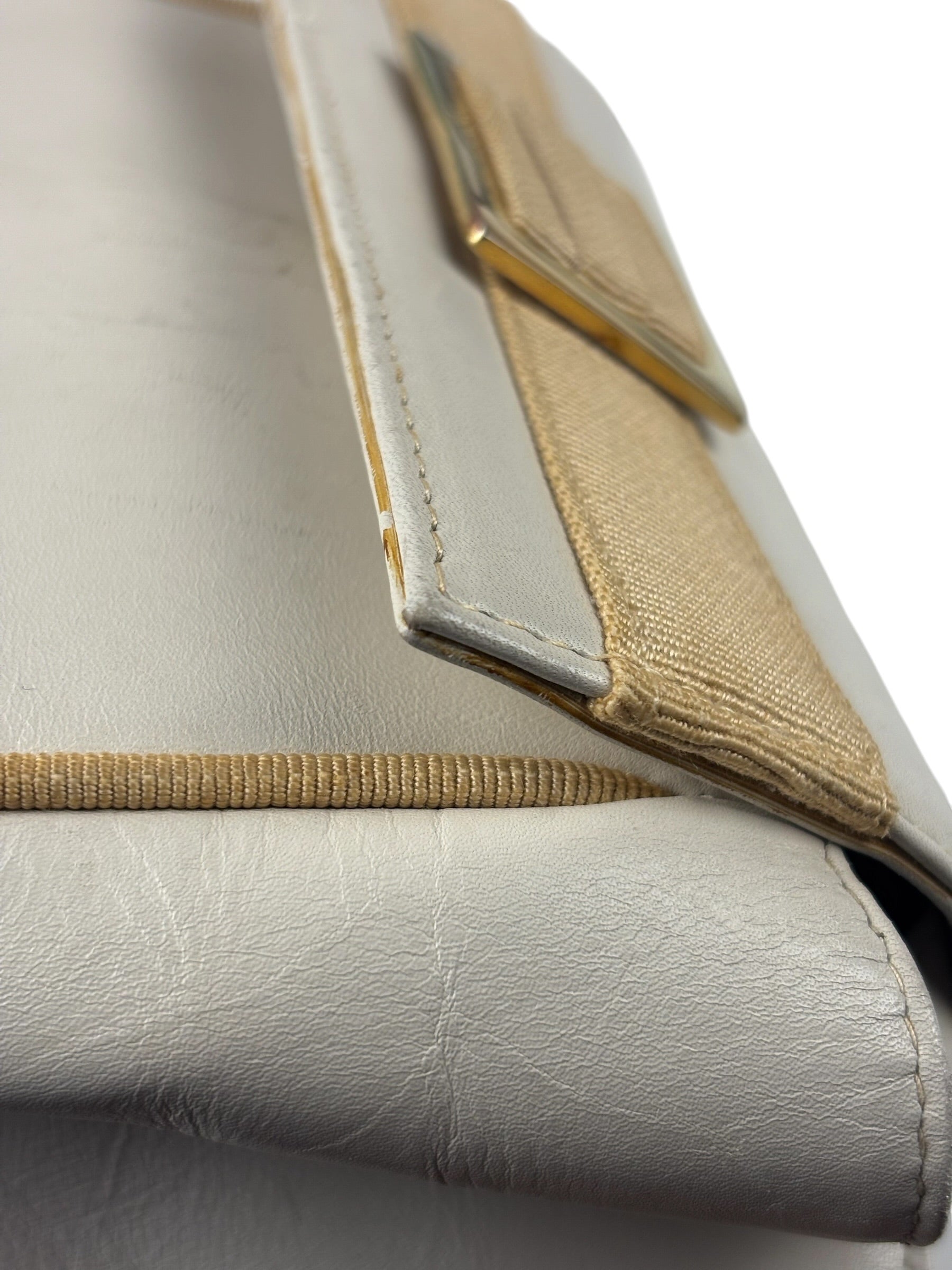 Salvatore Ferragamo Vintage Cream Vara Leather Crossbody Shoulder Bag