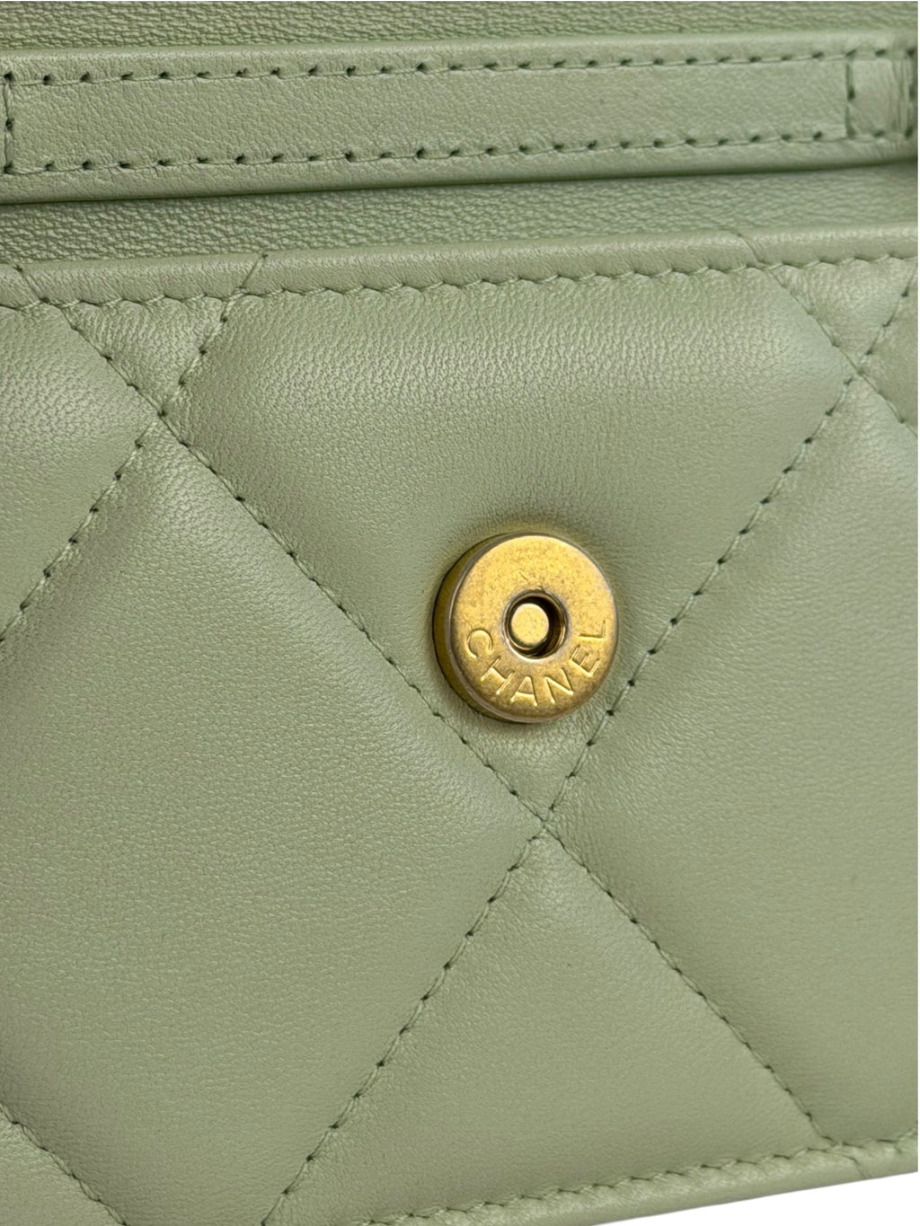 Chanel Green Quilted Leather 19 Flap Chain Card Holder 2021