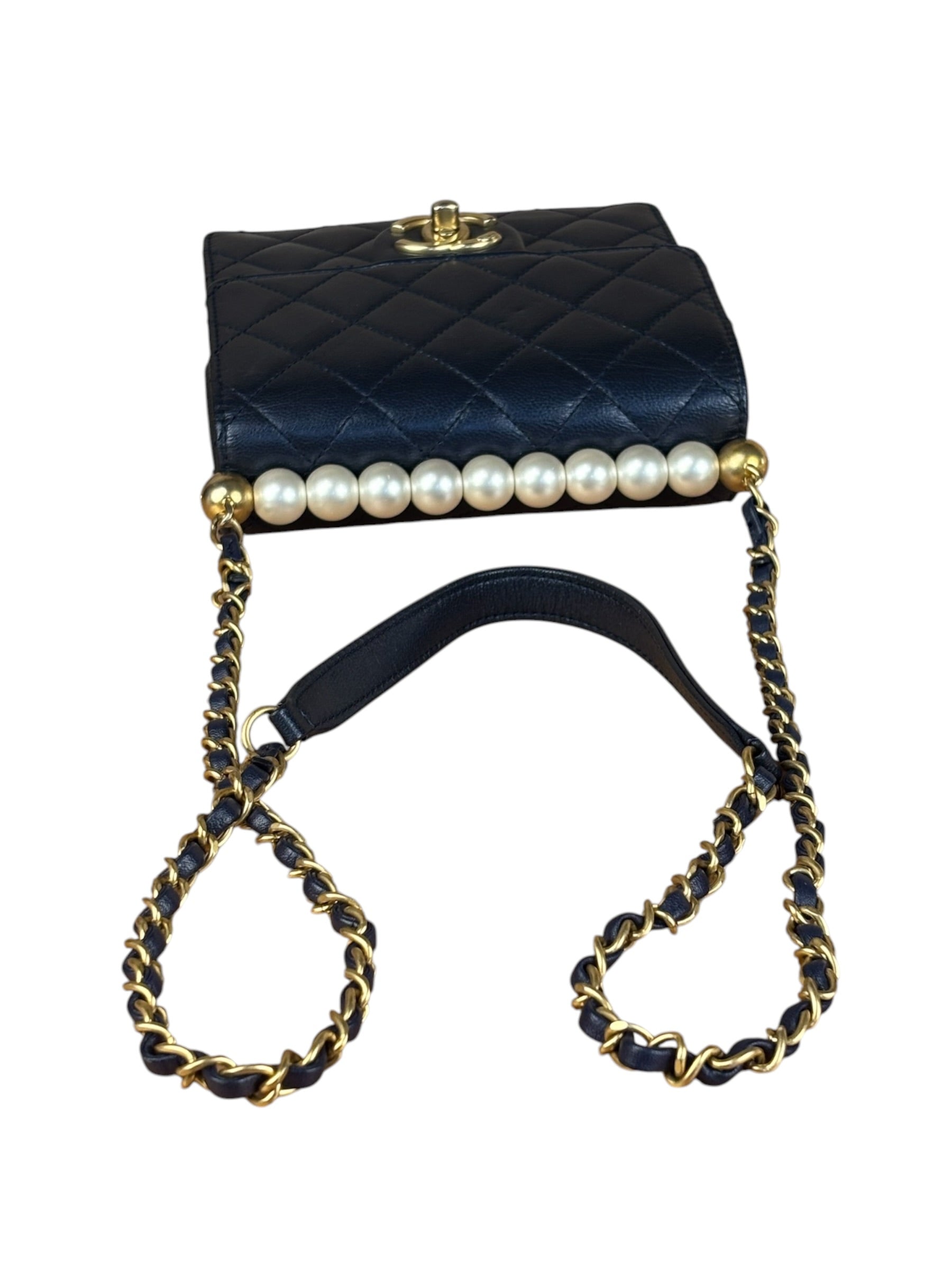 Chanel Chic Pearl Flap Shoulder/Crossbody Bag