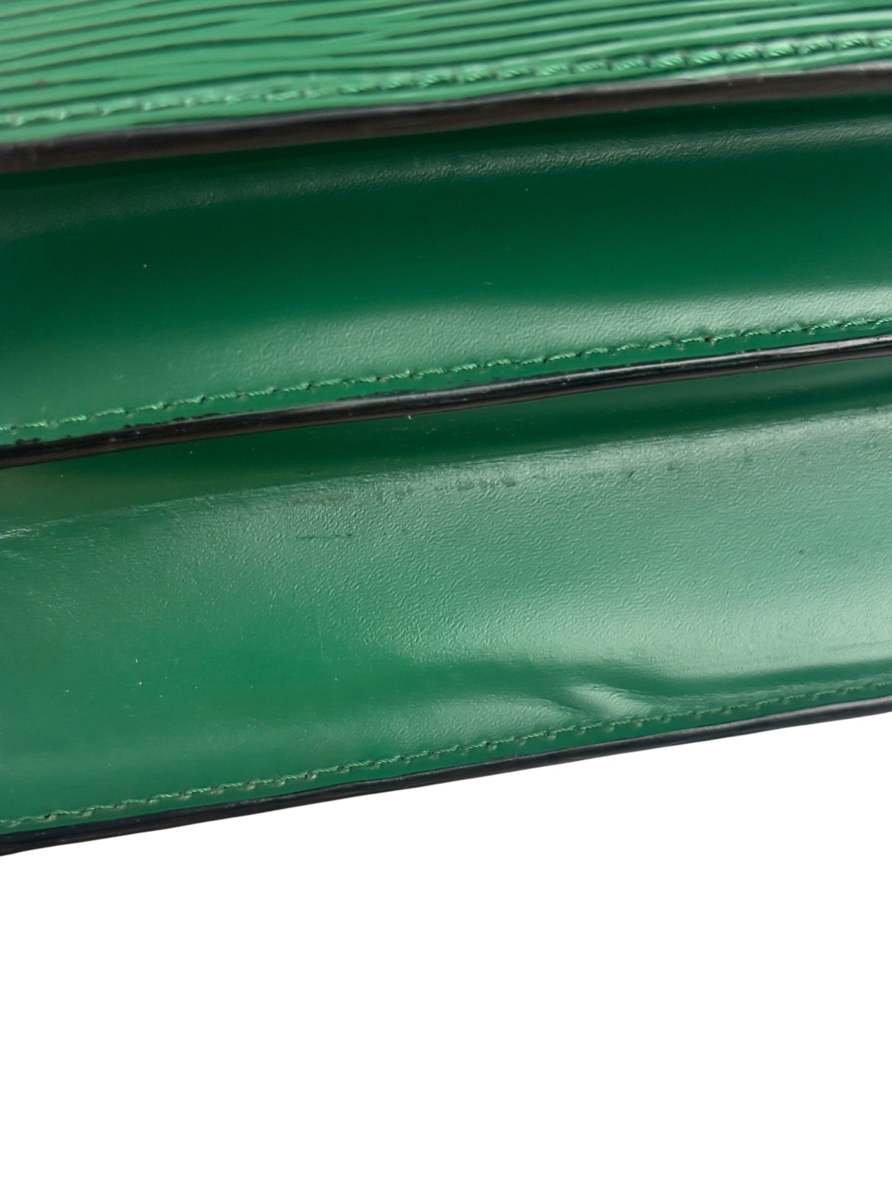 Louis Vuitton Borneo Green Epi Leather Capucines Crossbody Bag