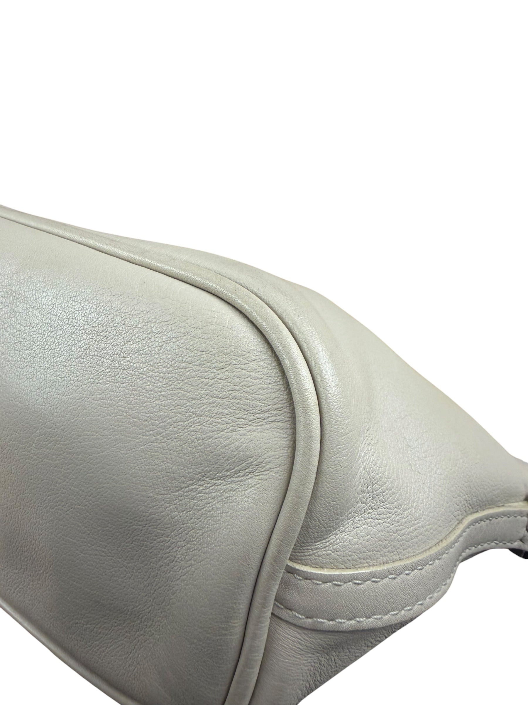 Gucci Off-White Leather Mini Hobo Pochette
