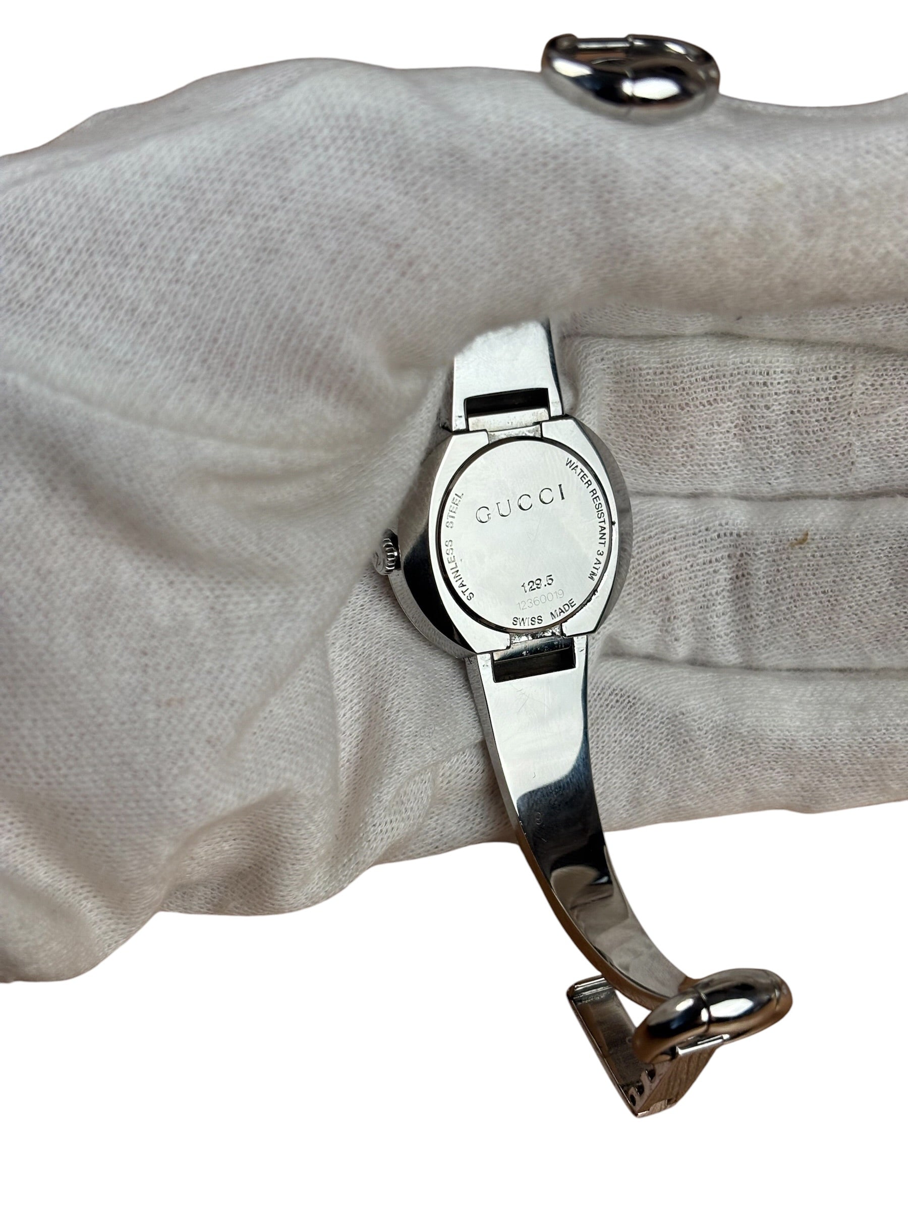 Gucci 129.5 Round GG Dial Bangle Band