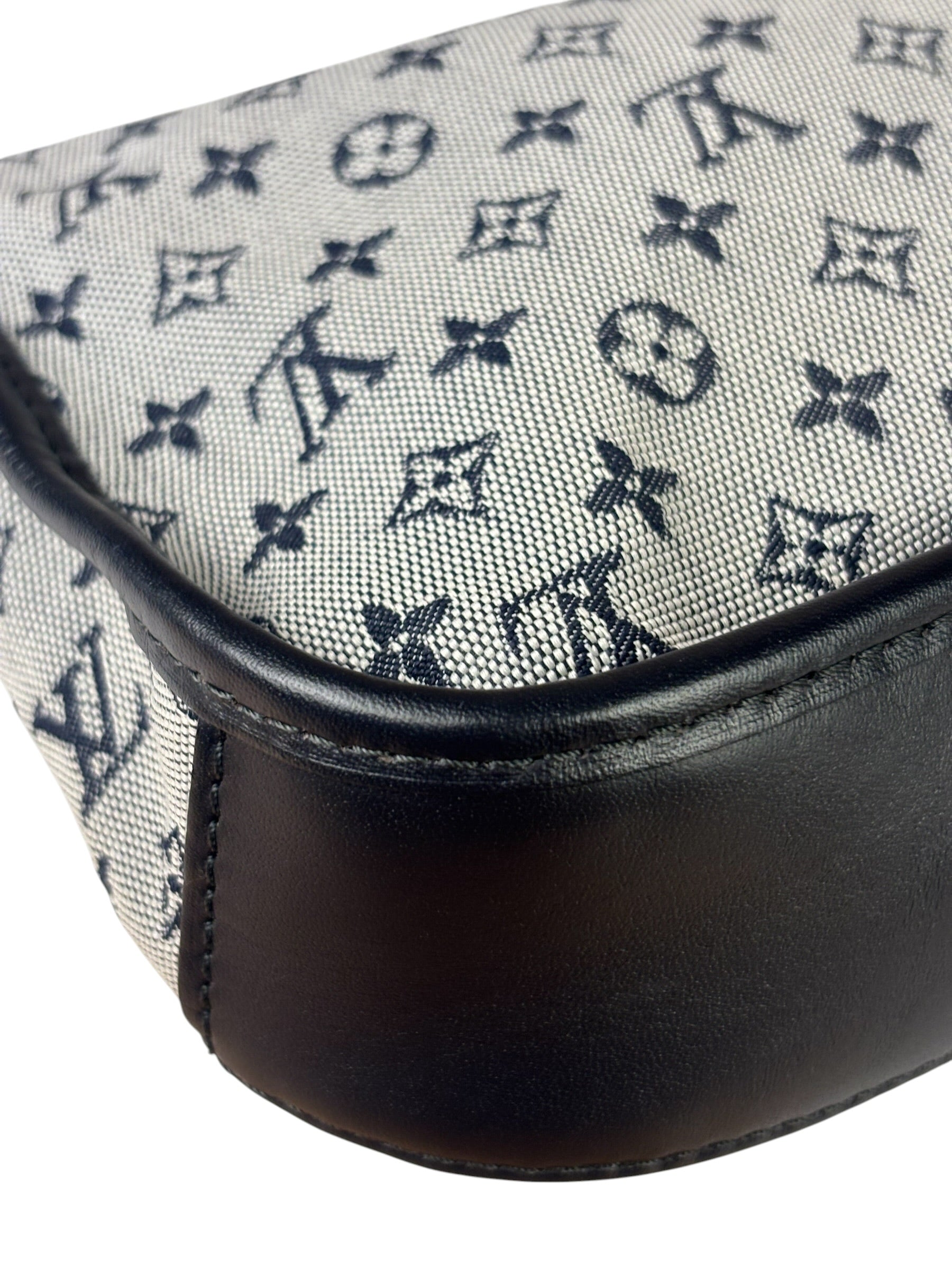 Louis Vuitton Grey/Black Monogram Marjorie Pochette