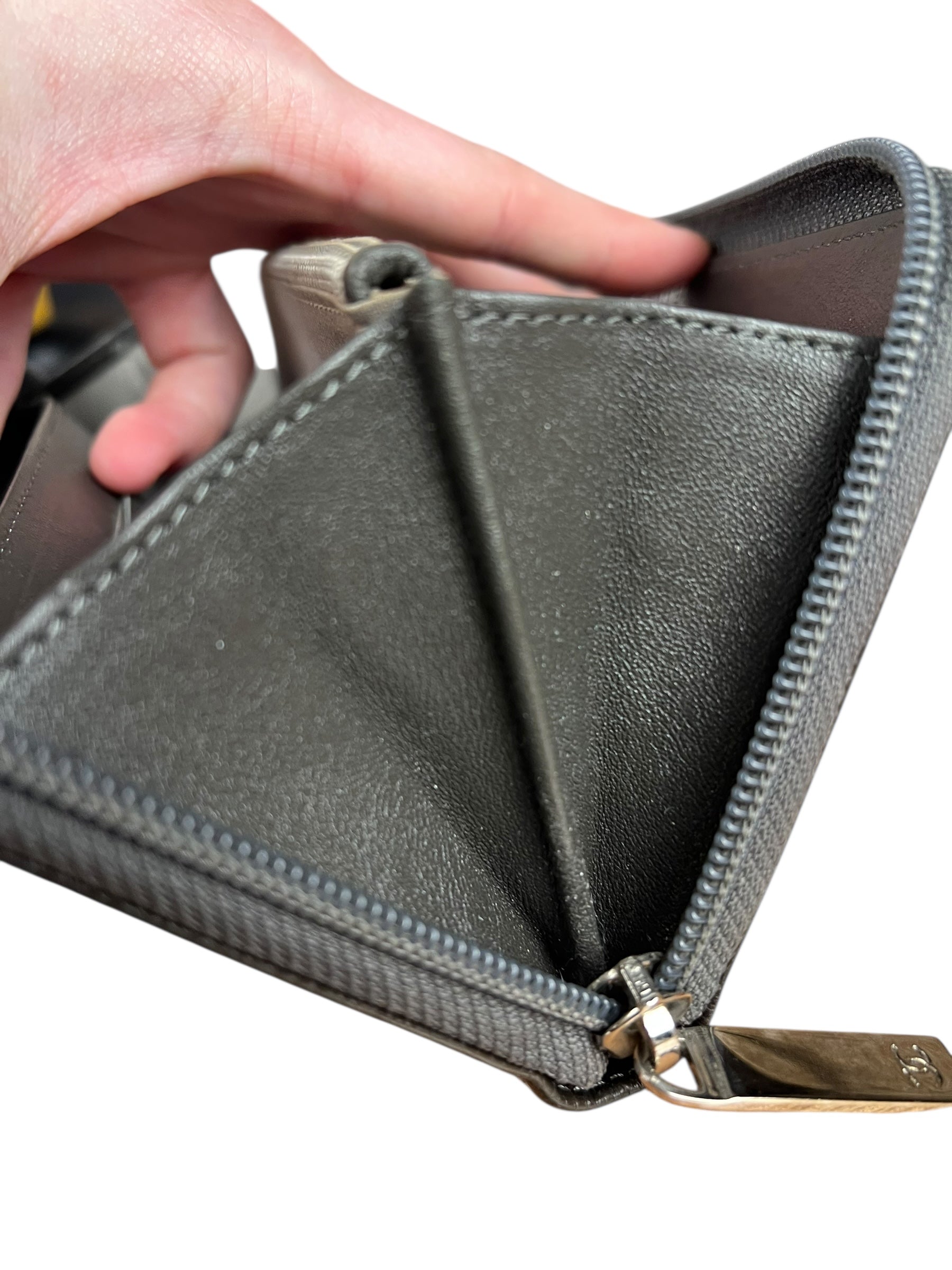 Chanel Caviar Leather Grey Zip Wallet