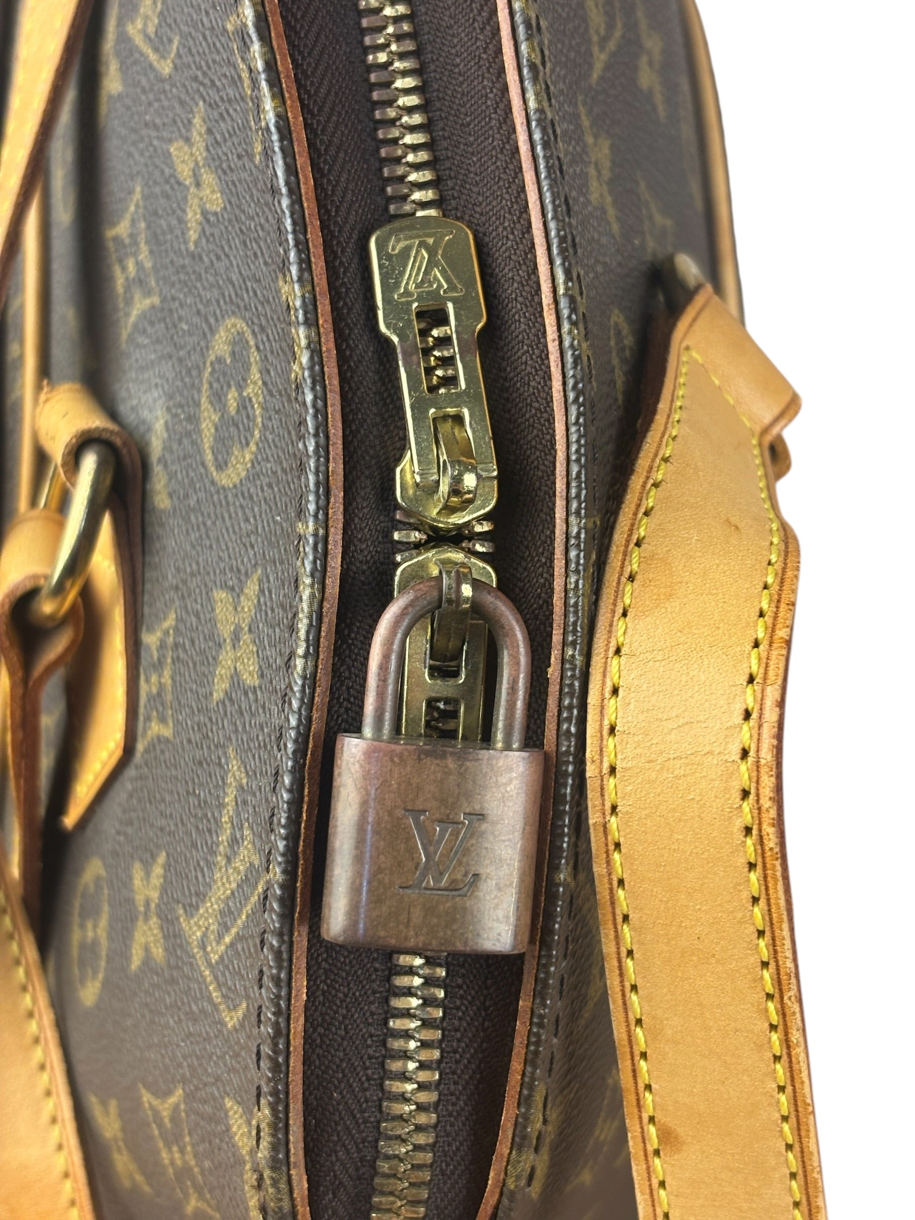 Louis Vuitton Vintage Monogram Ellipse GM Shoulder Bag
