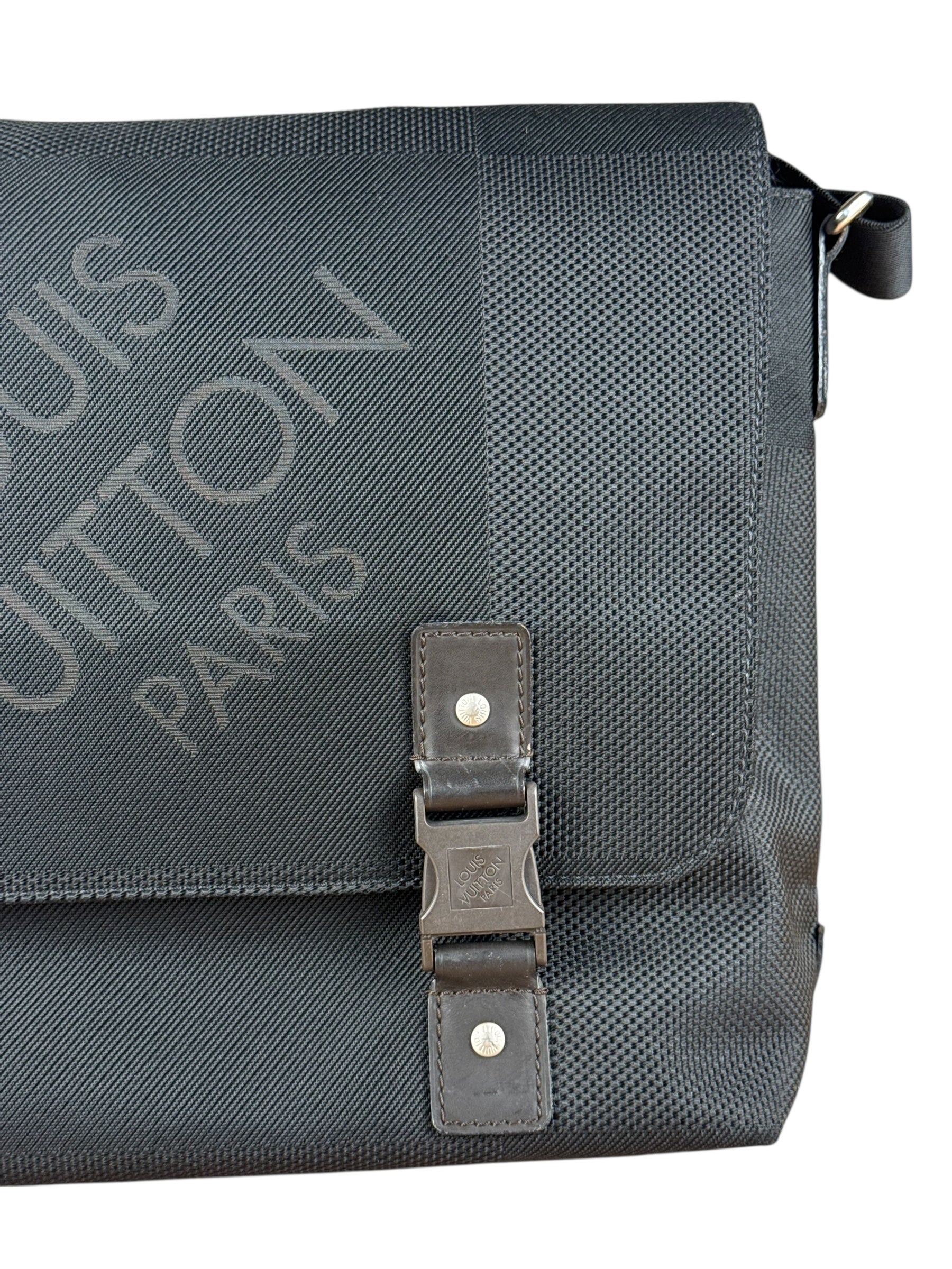 Louis Vuitton Black Damier Geant Flap Messenger