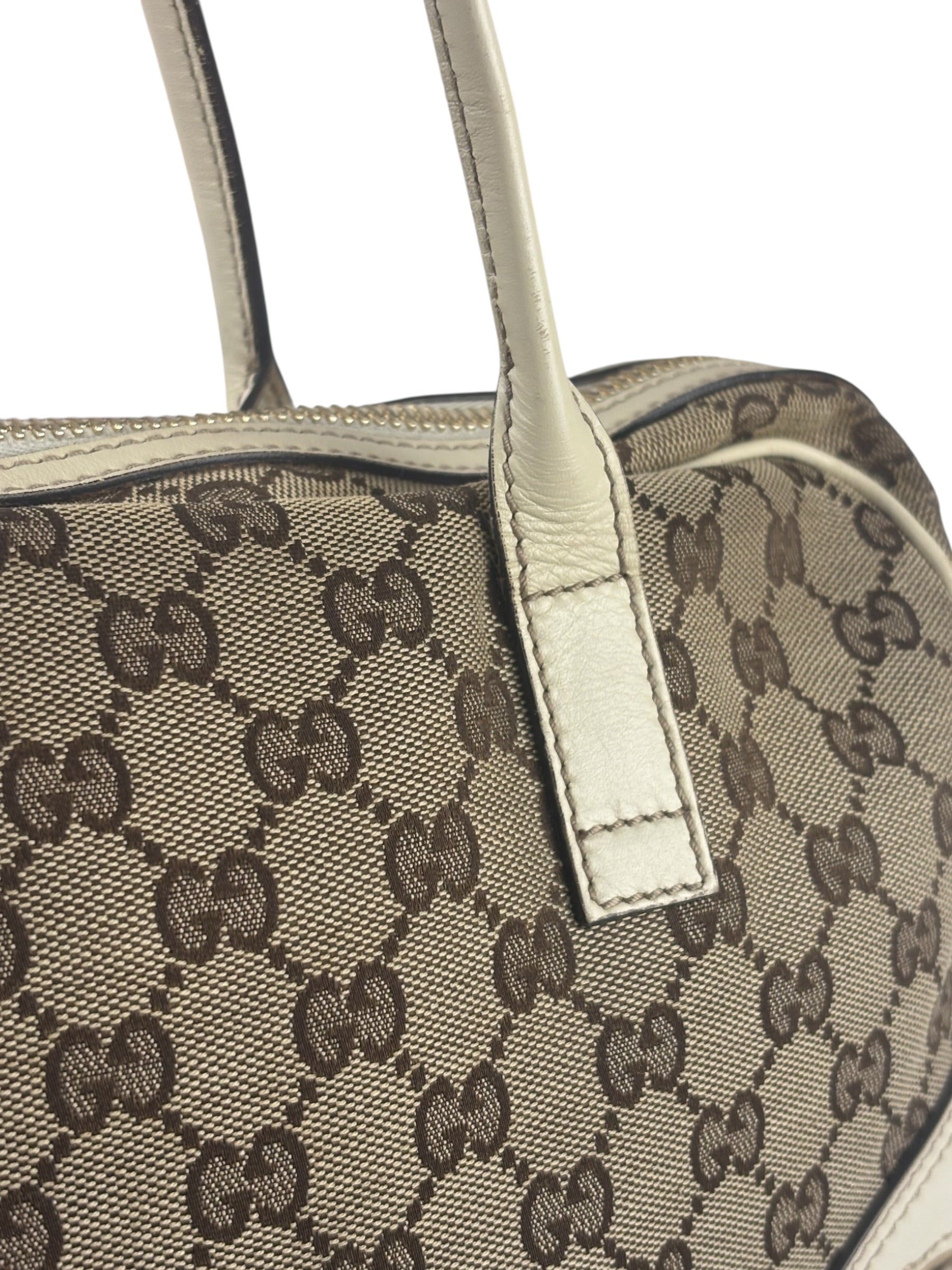 Gucci GG Beige Ivory Leather Shoulder Bag