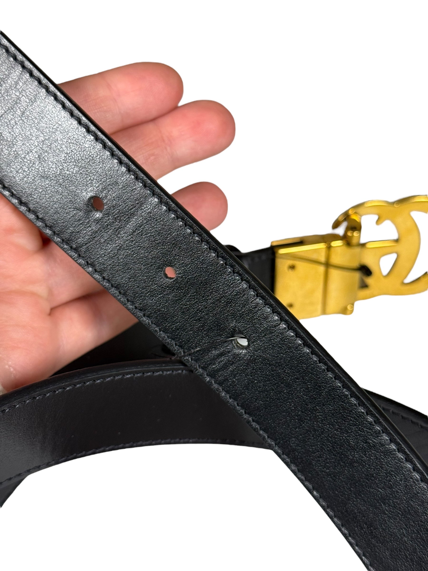 Gucci Belt Reversible GG Supreme/Black Gold Toned Hardware