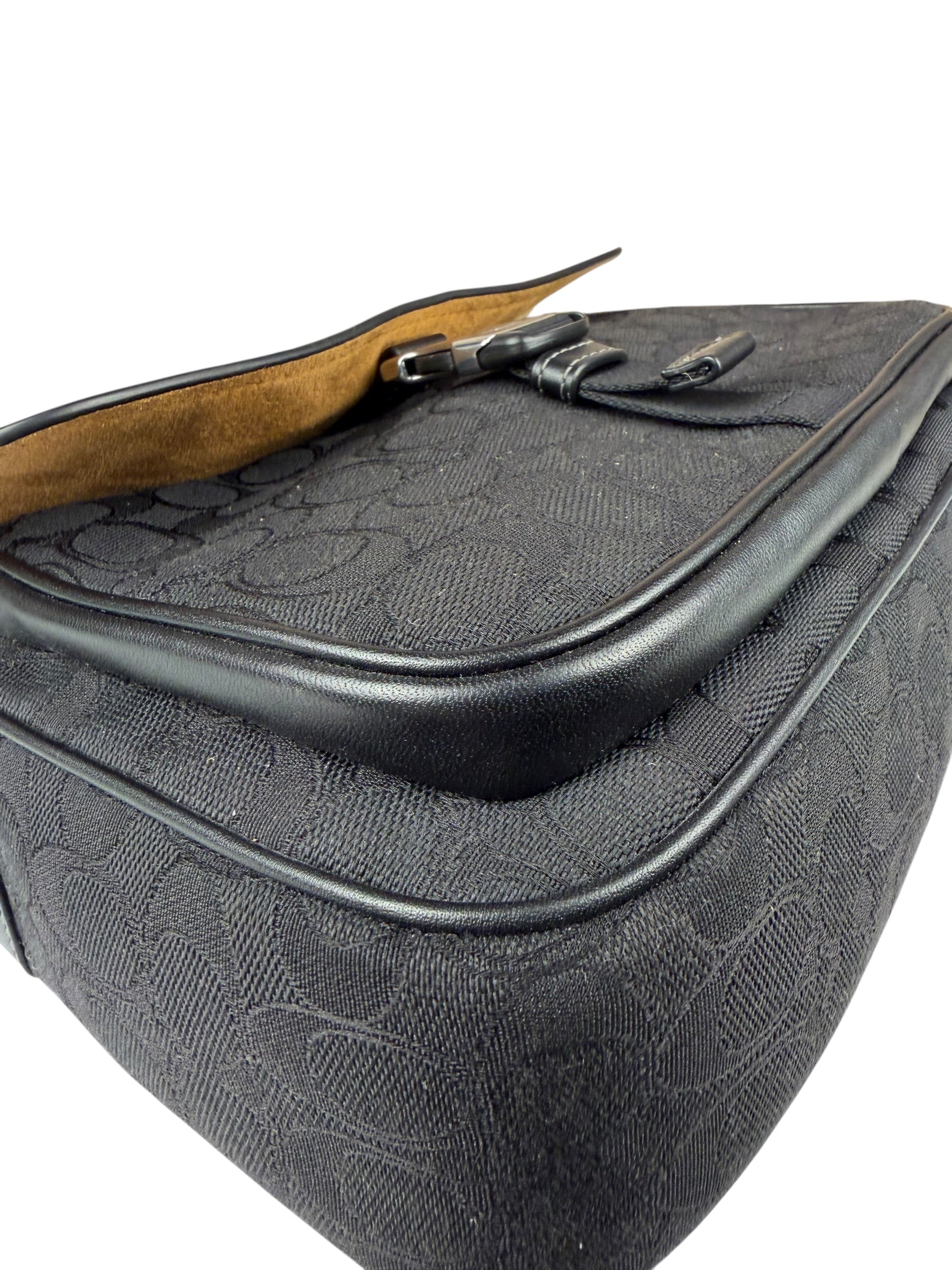 Coach Black Leather Pace Messenger Crossbody Bag