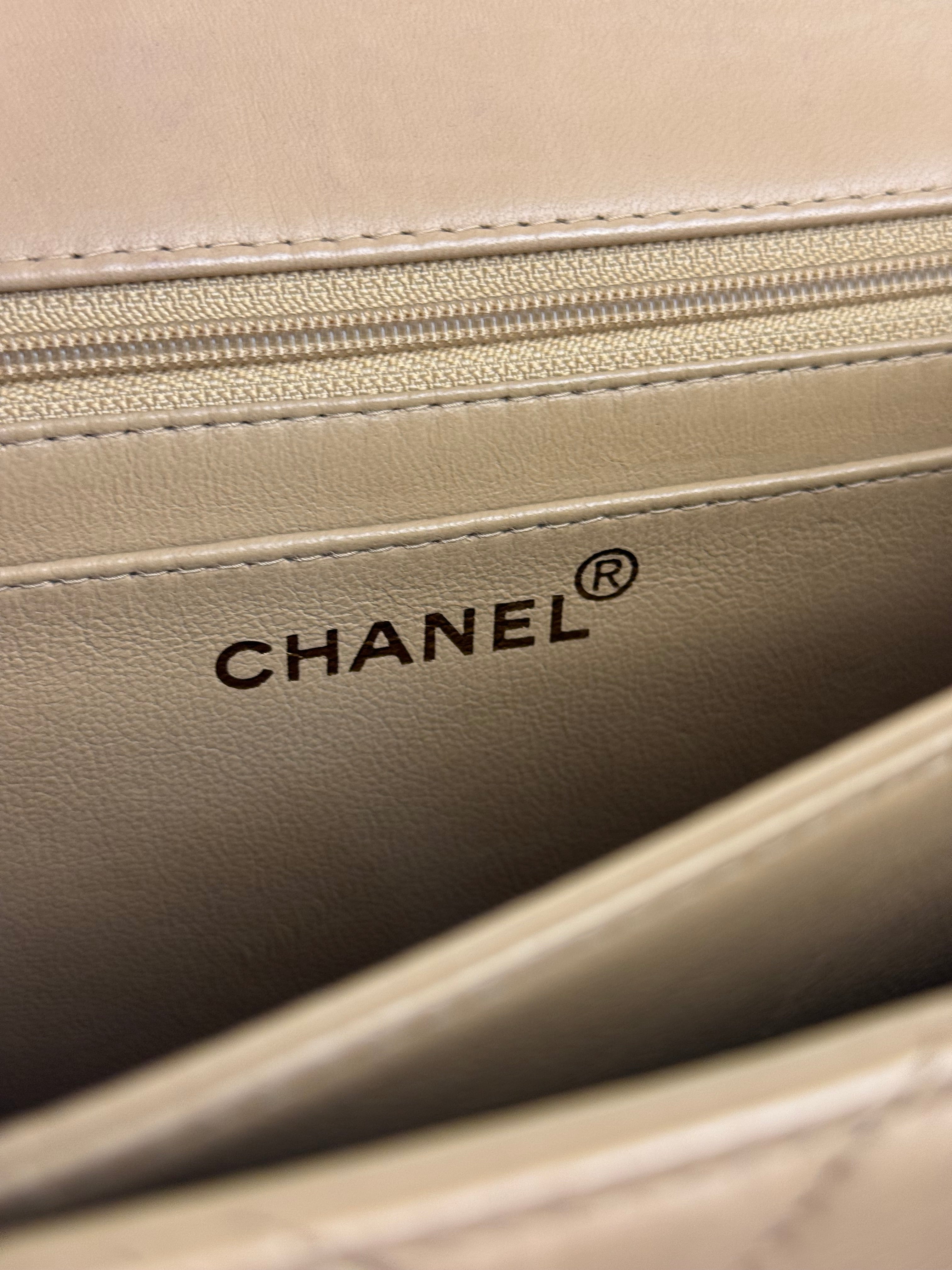 Chanel M Beige Lambskin Envelope Flap 1997