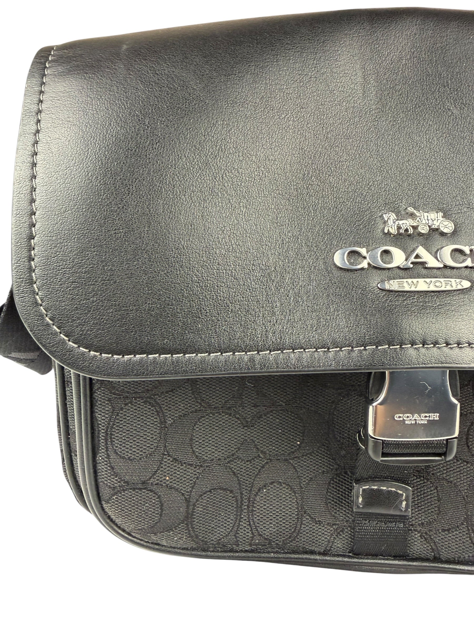 Coach Black Leather Pace Messenger Crossbody Bag