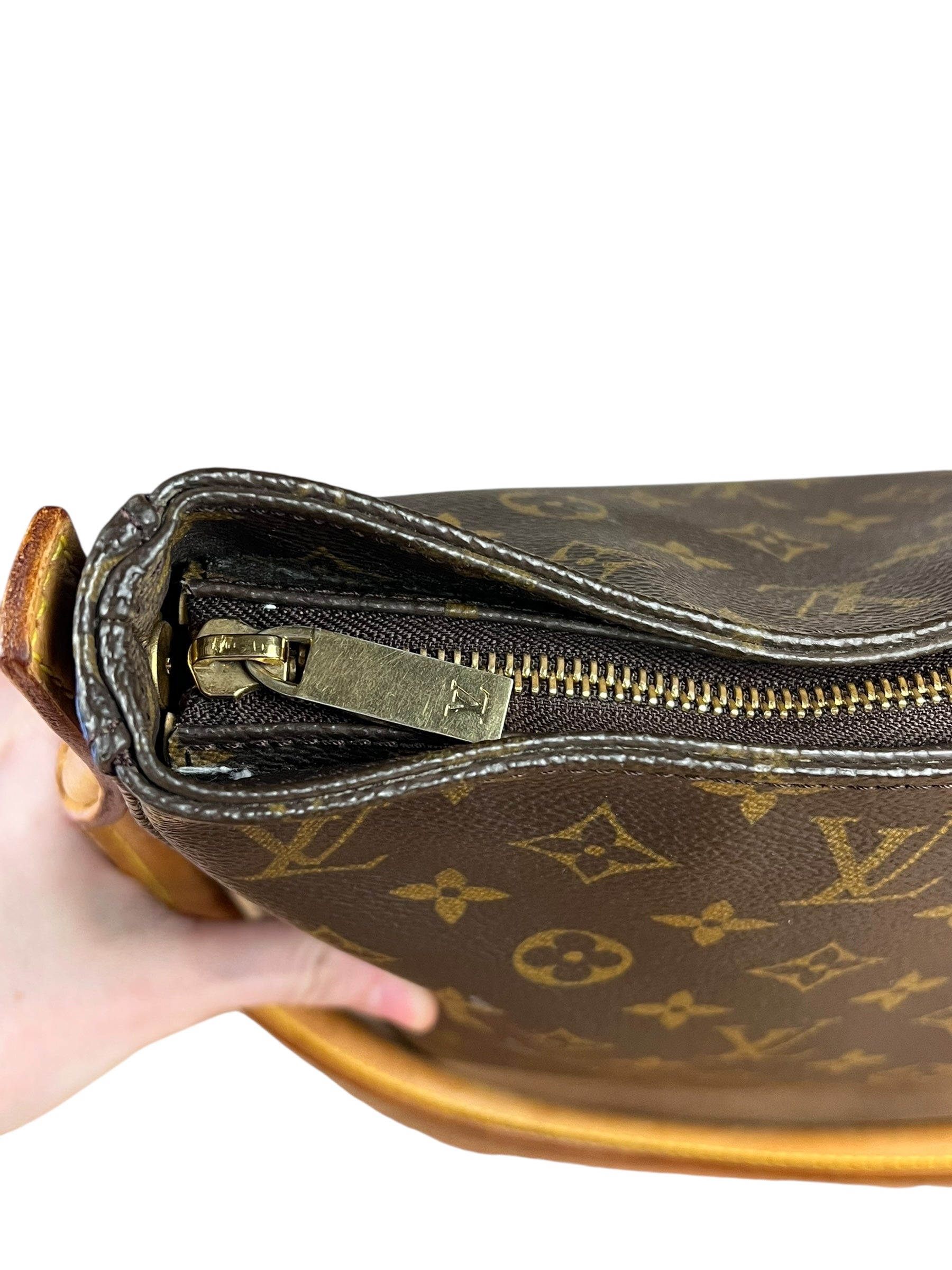 Louis Vuitton Monogram Looping Handbag GM