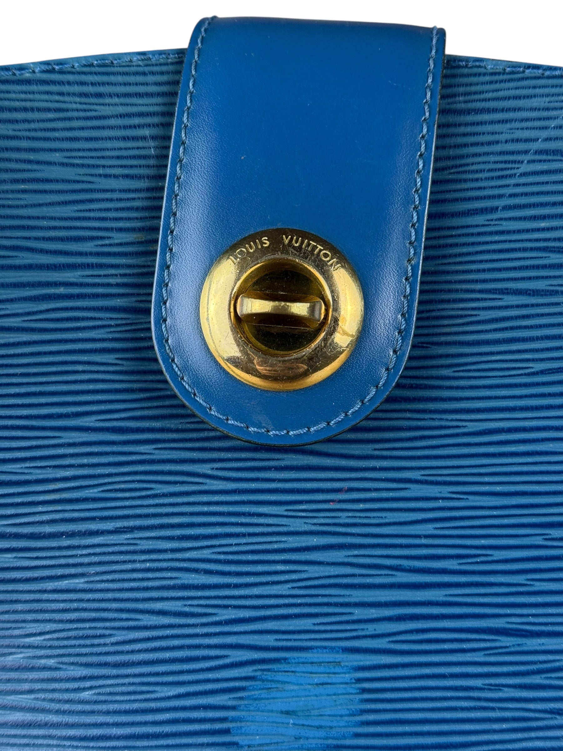 Louis Vuitton Epi Cluny Shoulder Bag