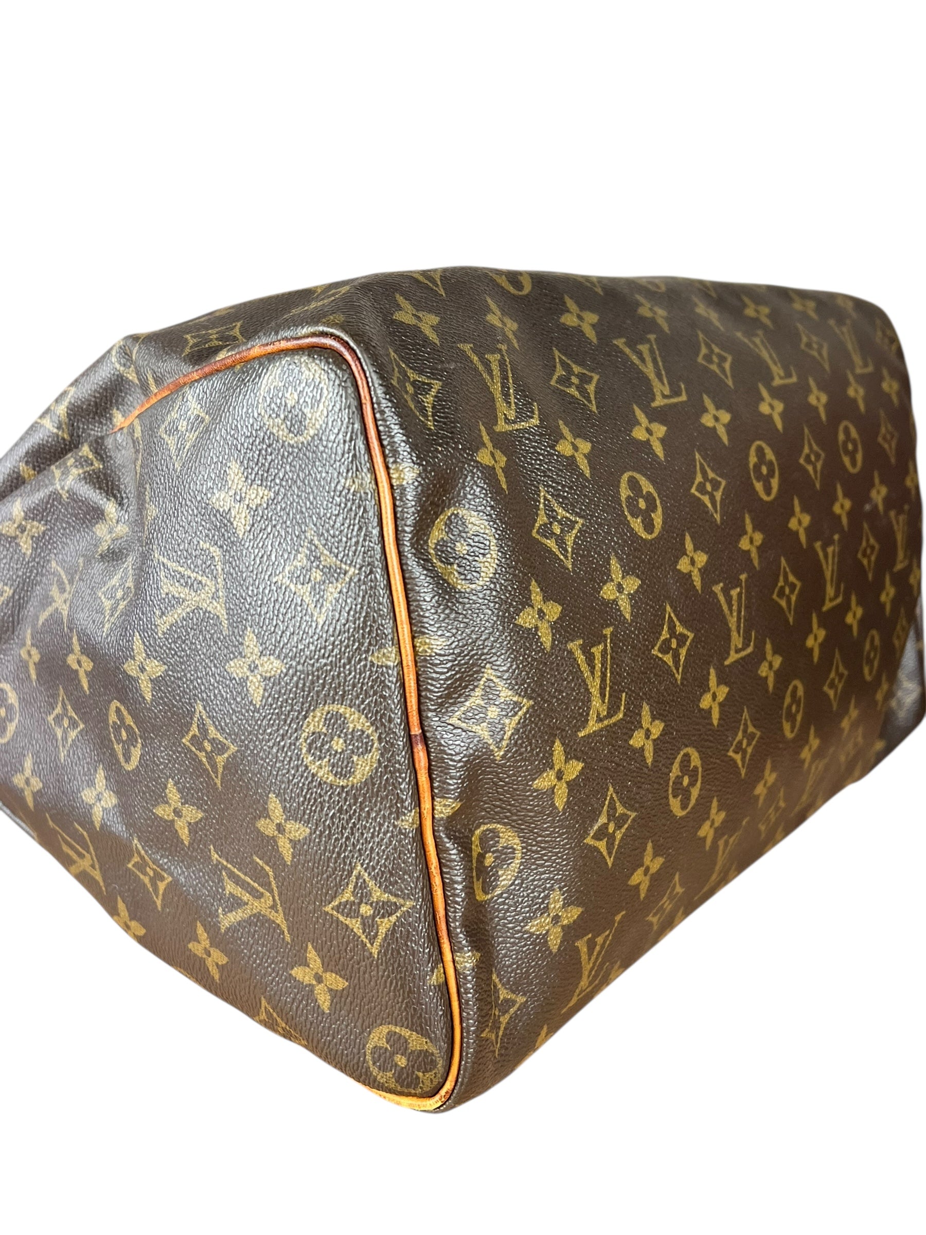 Louis Vuitton Monogram Speedy 35
