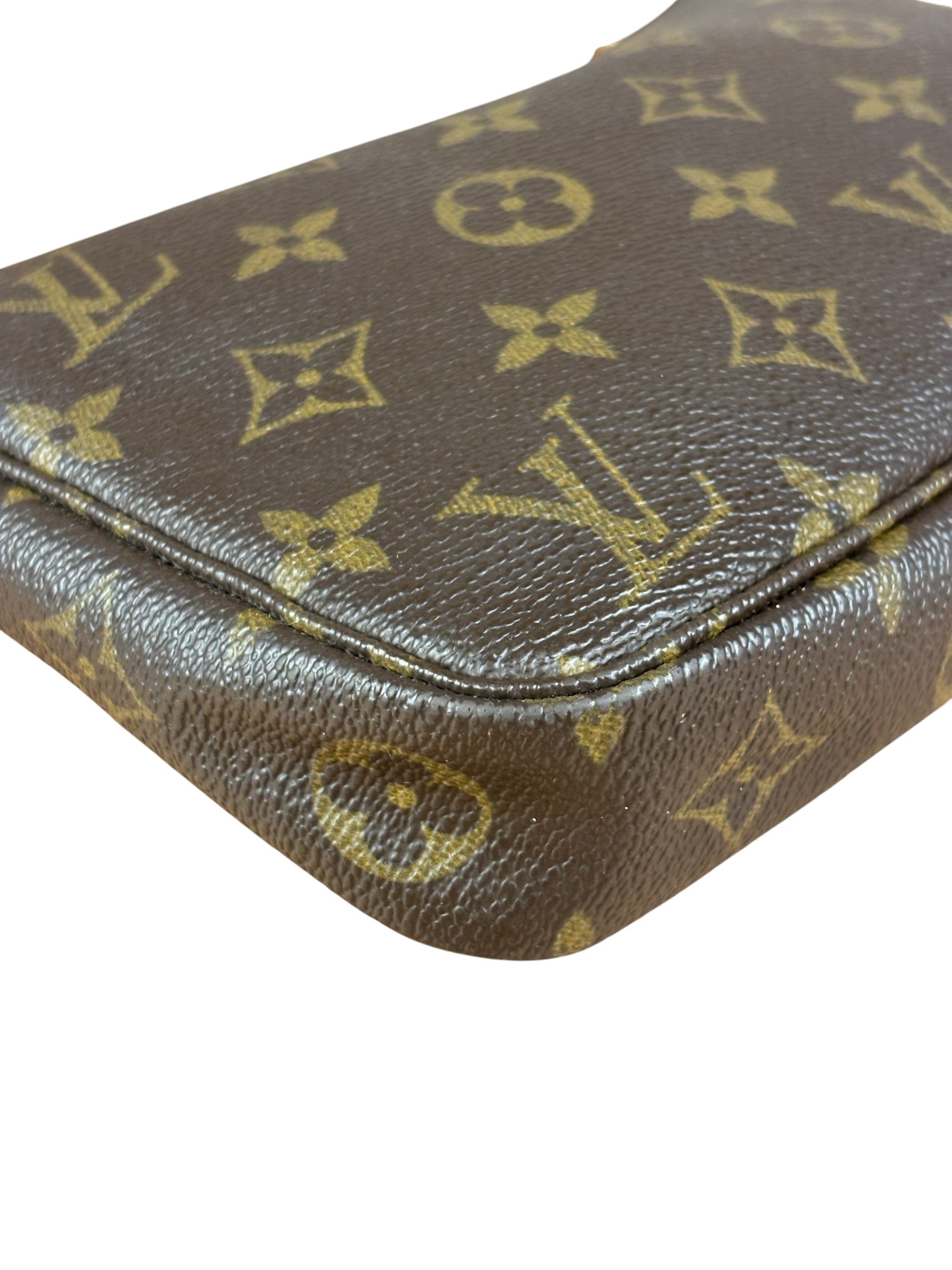 Louis Vuitton Monogram Pochette