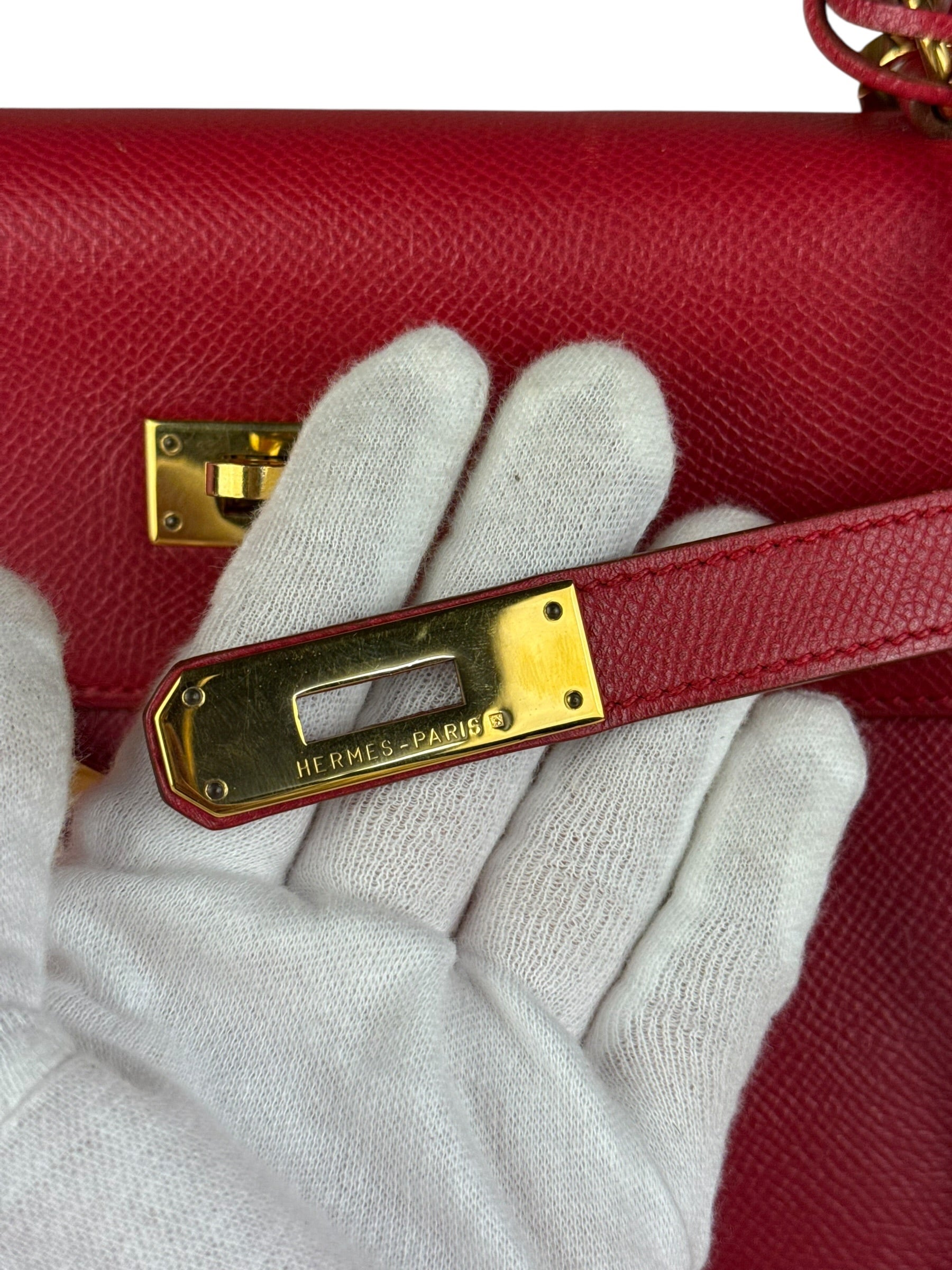 Hermes Kelly 32 Courchevel Rouge Vif Gold Handbag 1997